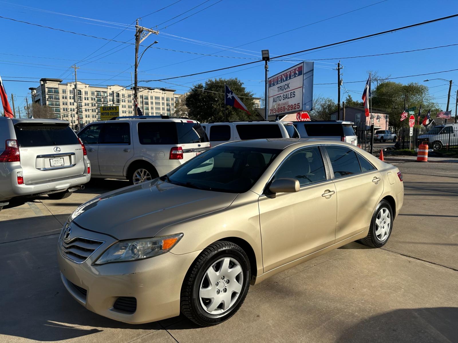 2011 /Grey Toyota Camry Base (4T4BF3EK9BR) with an 2.5L L4 DOHC 16V engine, 6-Speed Automatic transmission, located at 1501 West 15th St., Houston, 77008, (713) 869-2925, 29.797941, -95.411789 - Photo #0