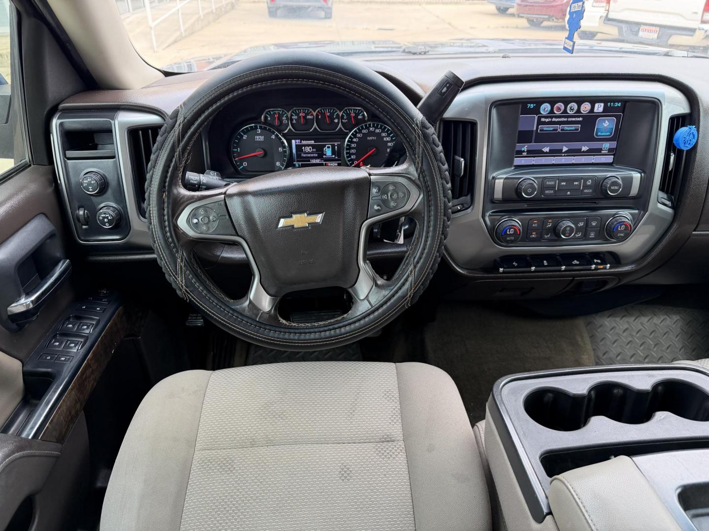 2015 Blue /Beige Chevrolet Silverado 1500 LT (1GCVKREC5FZ) with an 5.3L V8 OHV 16V engine, 6-Speed Automatic transmission, located at 1501 West 15th St., Houston, 77008, (713) 869-2925, 29.797941, -95.411789 - Photo#7