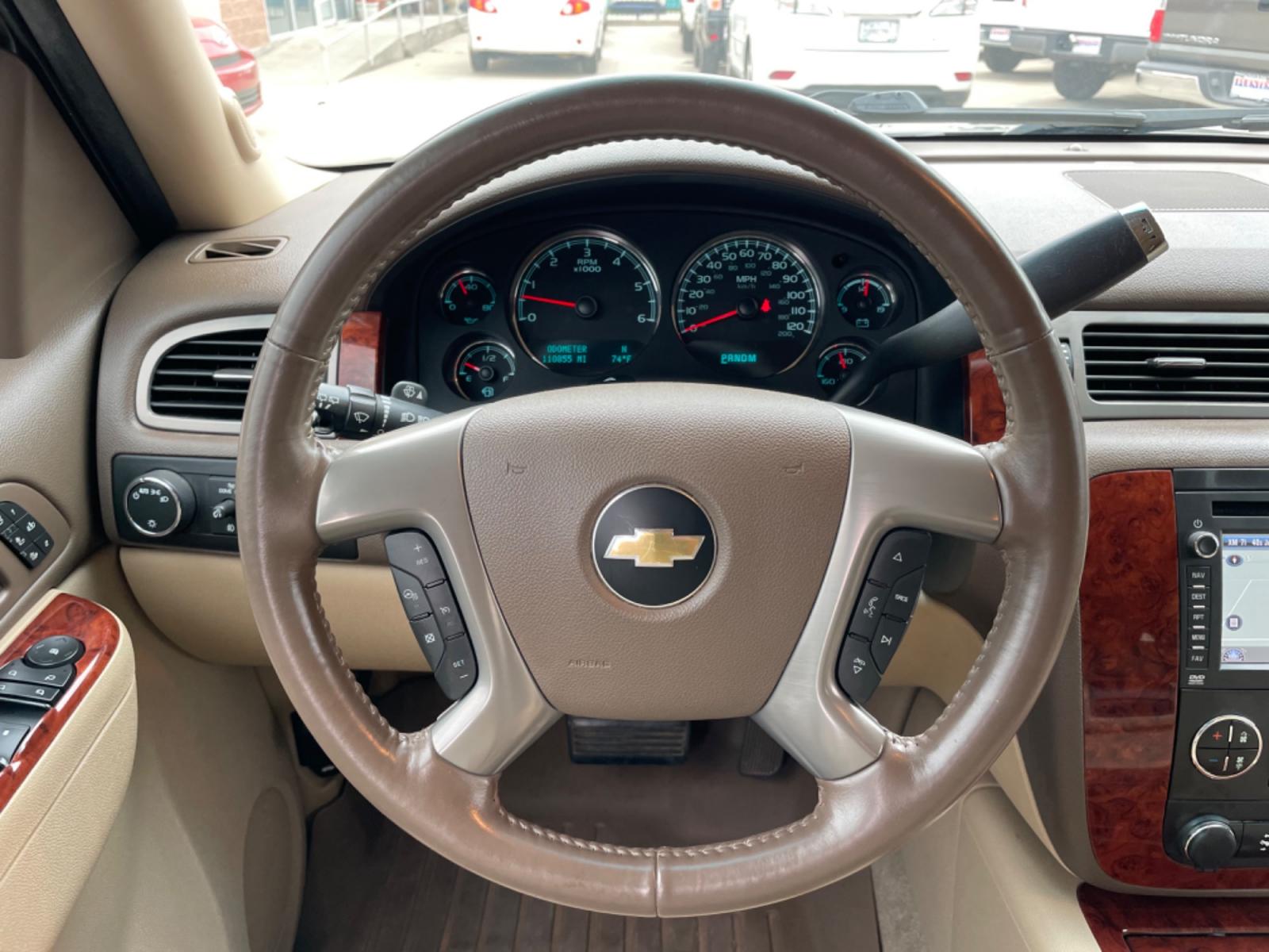 2014 Brown /Beige Chevrolet Suburban LTZ (1GNSCKE04ER) with an 5.3L V8 OHV 16V FFV engine, 6-Speed Automatic transmission, located at 1501 West 15th St., Houston, 77008, (713) 869-2925, 29.797941, -95.411789 - Photo #16