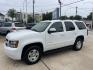 2009 White /Black Chevrolet Tahoe LT (1GNFK23009R) with an 5.3L V8 OHV 16V FFV engine, 4-Speed Automatic Overdrive transmission, located at 1501 West 15th St., Houston, 77008, (713) 869-2925, 29.797941, -95.411789- Photo#0