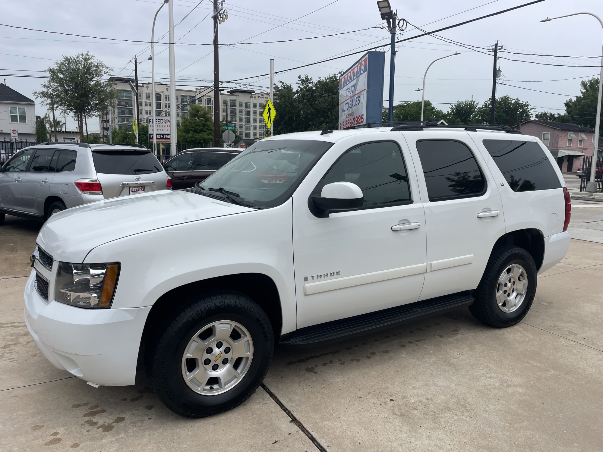 photo of 2009 Chevrolet Tahoe LT 4WD