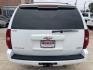 2009 White /Black Chevrolet Tahoe LT (1GNFK23009R) with an 5.3L V8 OHV 16V FFV engine, 4-Speed Automatic Overdrive transmission, located at 1501 West 15th St., Houston, 77008, (713) 869-2925, 29.797941, -95.411789- Photo#4