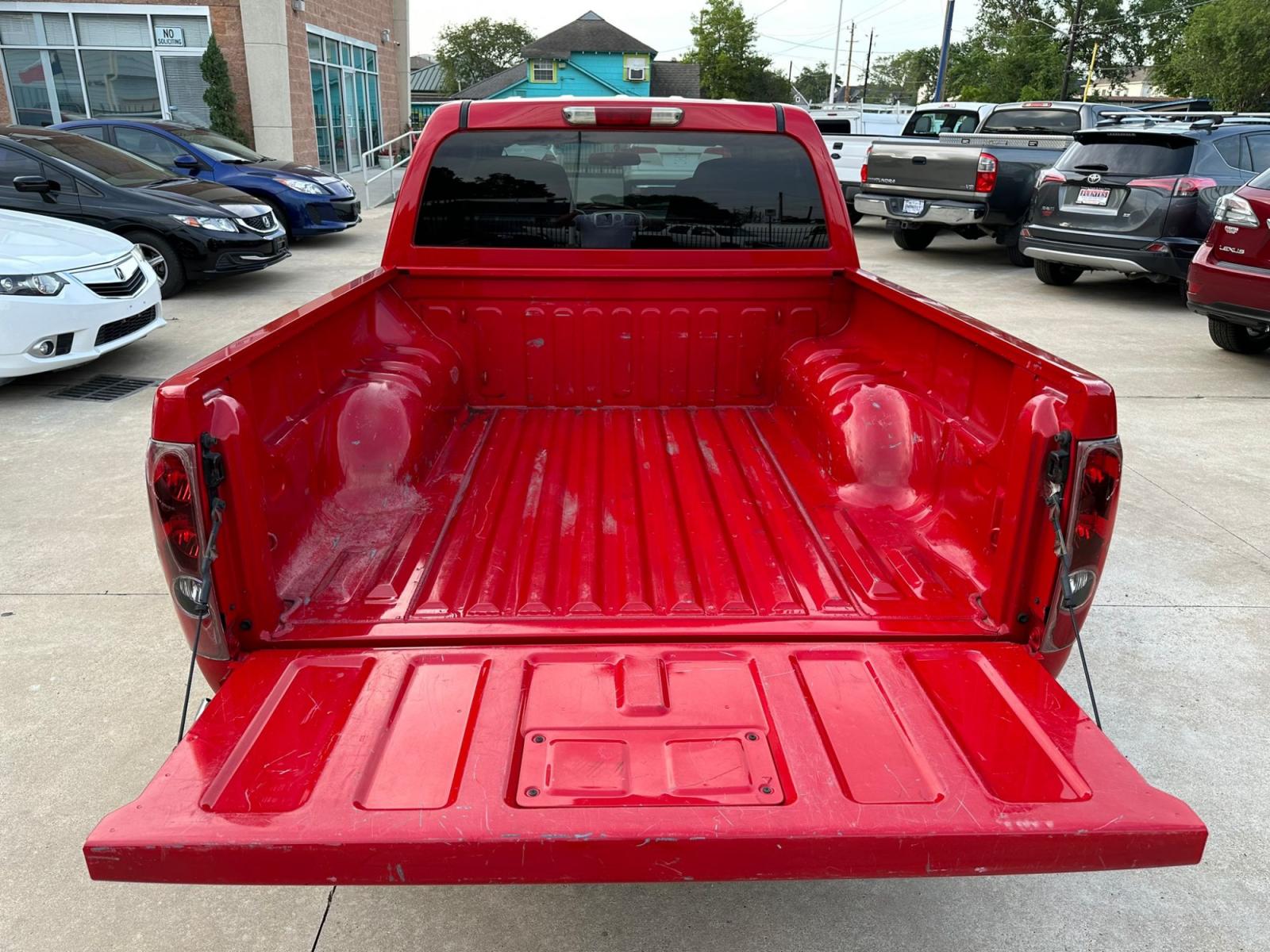 2007 Red /Black Chevrolet Colorado LT1 Crew Cab 2WD (1GCCS13E078) with an 3.7L L5 DOHC 20V engine, 4-Speed Automatic Overdrive transmission, located at 1501 West 15th St., Houston, 77008, (713) 869-2925, 29.797941, -95.411789 - Photo #4