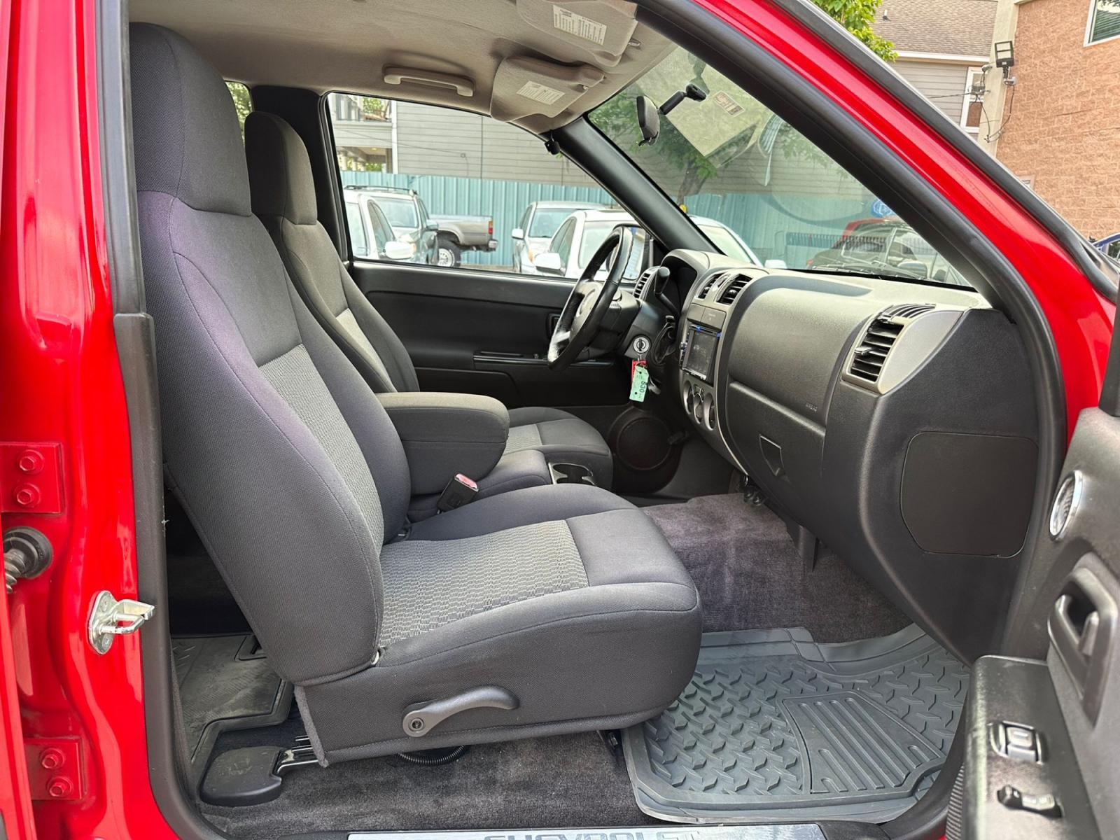 2007 Red /Black Chevrolet Colorado LT1 Crew Cab 2WD (1GCCS13E078) with an 3.7L L5 DOHC 20V engine, 4-Speed Automatic Overdrive transmission, located at 1501 West 15th St., Houston, 77008, (713) 869-2925, 29.797941, -95.411789 - Photo #5