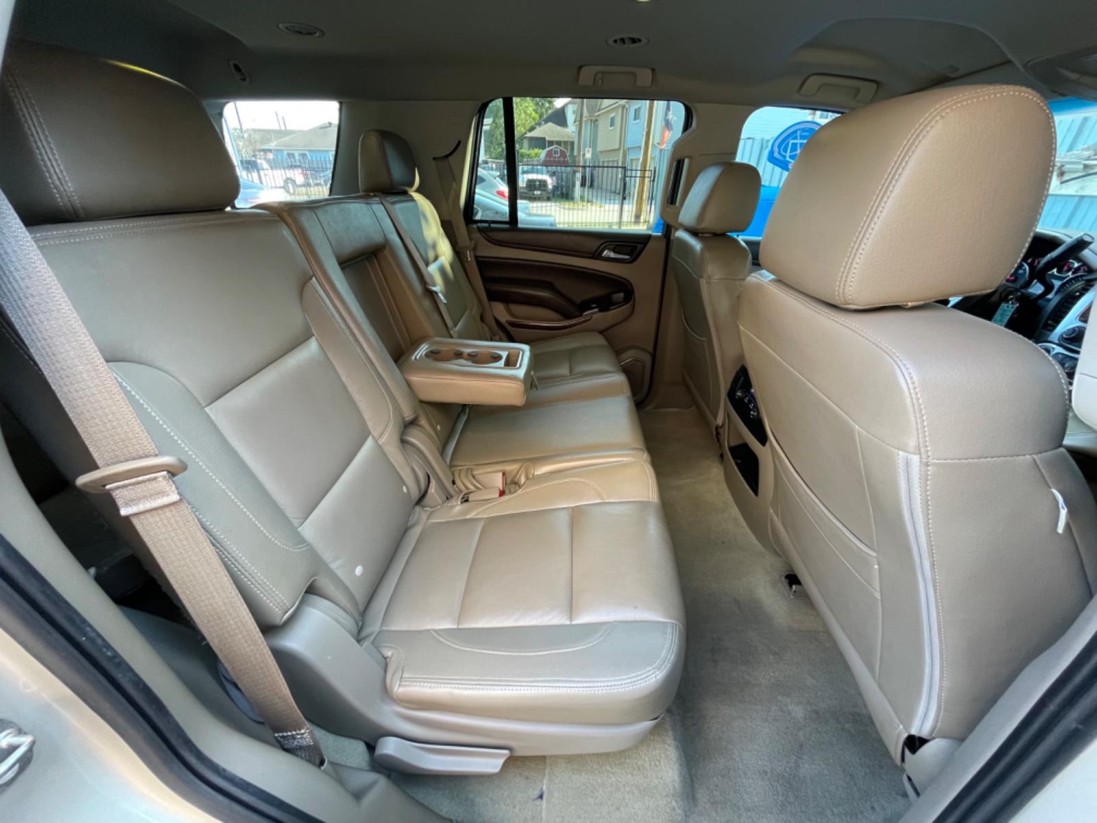 2016 Beige /Beige Chevrolet Tahoe LS 2WD (1GNSCAKCXGR) with an 5.3L V8 OHV 16V engine, 6A transmission, located at 1501 West 15th St., Houston, 77008, (713) 869-2925, 29.797941, -95.411789 - Photo #7