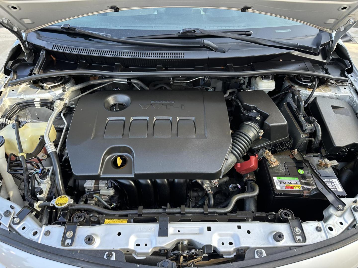 2013 Silver /Silver Toyota Corolla LE 4-Speed AT (5YFBU4EE4DP) with an 1.8L L4 DOHC 16V engine, 4-Speed Automatic transmission, located at 1501 West 15th St., Houston, 77008, (713) 869-2925, 29.797941, -95.411789 - Photo#10
