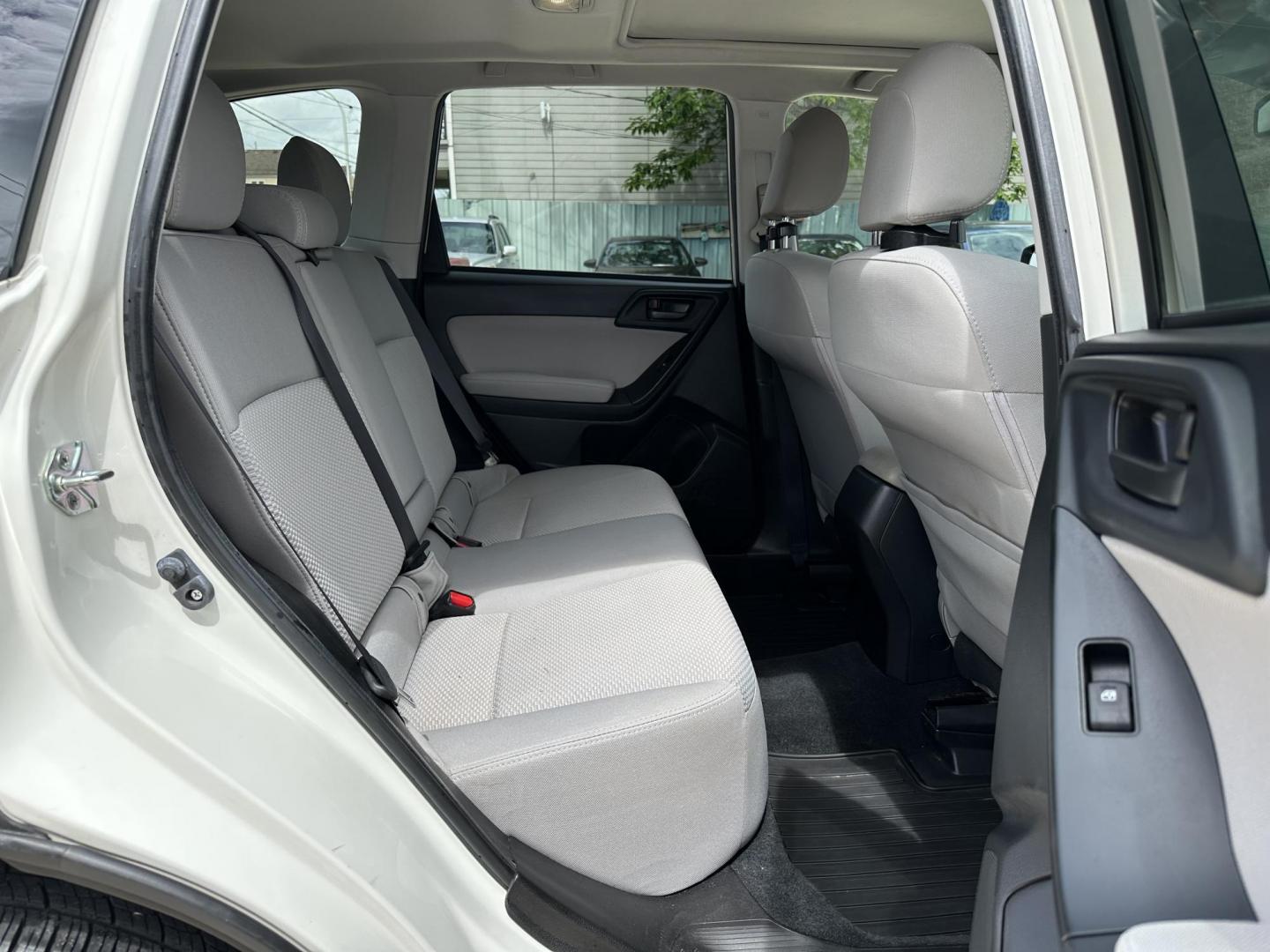 2015 White /Grey Subaru Forester 2.5i Premium (JF2SJADC8FH) with an 2.5L H4 SOHC 16V engine, 6-Speed Automatic transmission, located at 1501 West 15th St., Houston, 77008, (713) 869-2925, 29.797941, -95.411789 - Photo#5