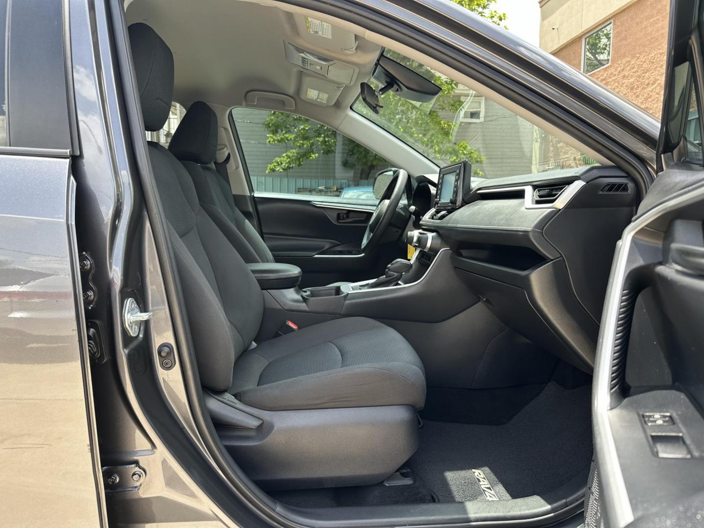2021 Gray /Black Toyota RAV4 LE (2T3H1RFVXMC) with an 2.5L L4 DOHC 16V engine, 8A transmission, located at 1501 West 15th St., Houston, 77008, (713) 869-2925, 29.797941, -95.411789 - Photo#5
