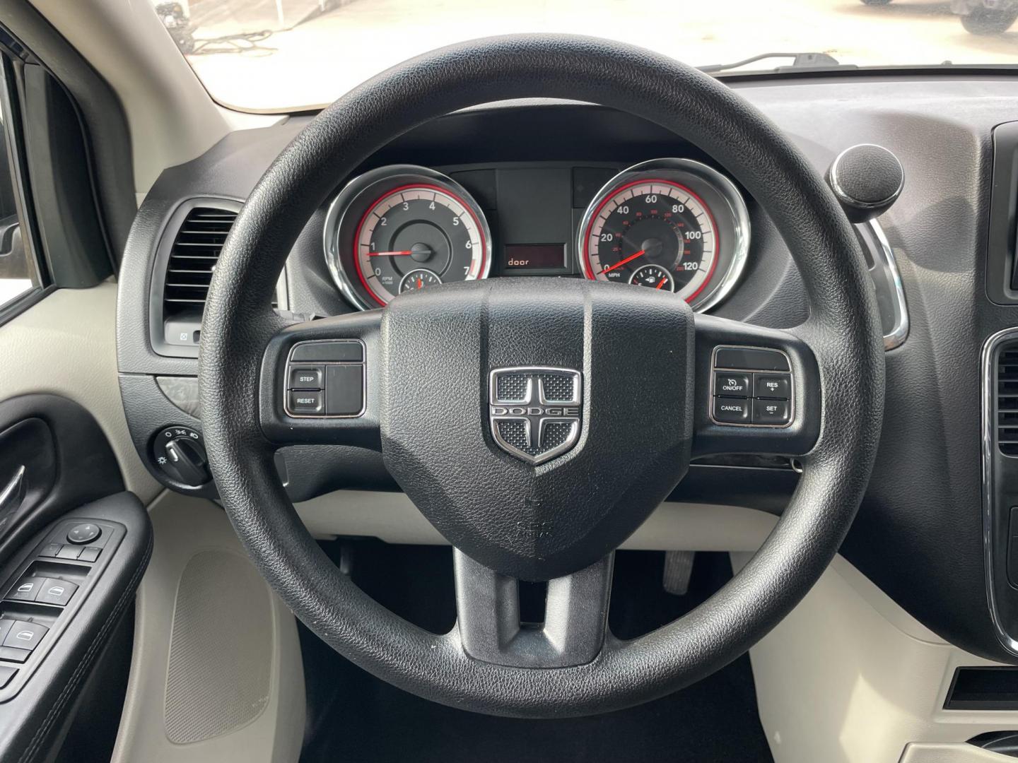 2014 Blue /Black Dodge Grand Caravan SE (2C4RDGBG7ER) with an 3.6L V6 DOHC 24V engine, 6-Speed Automatic transmission, located at 1501 West 15th St., Houston, 77008, (713) 869-2925, 29.797941, -95.411789 - Photo#12