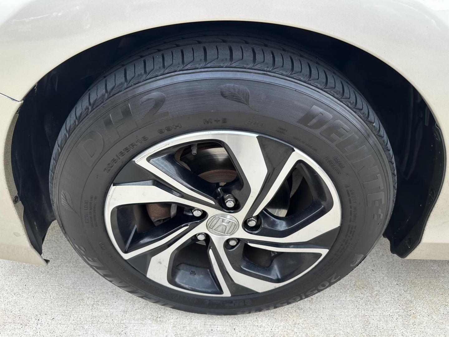 2016 Beige /Beige Honda Accord LX Sedan CVT (1HGCR2F30GA) with an 2.4L L4 DOHC 16V engine, CVT transmission, located at 1501 West 15th St., Houston, 77008, (713) 869-2925, 29.797941, -95.411789 - Photo#9