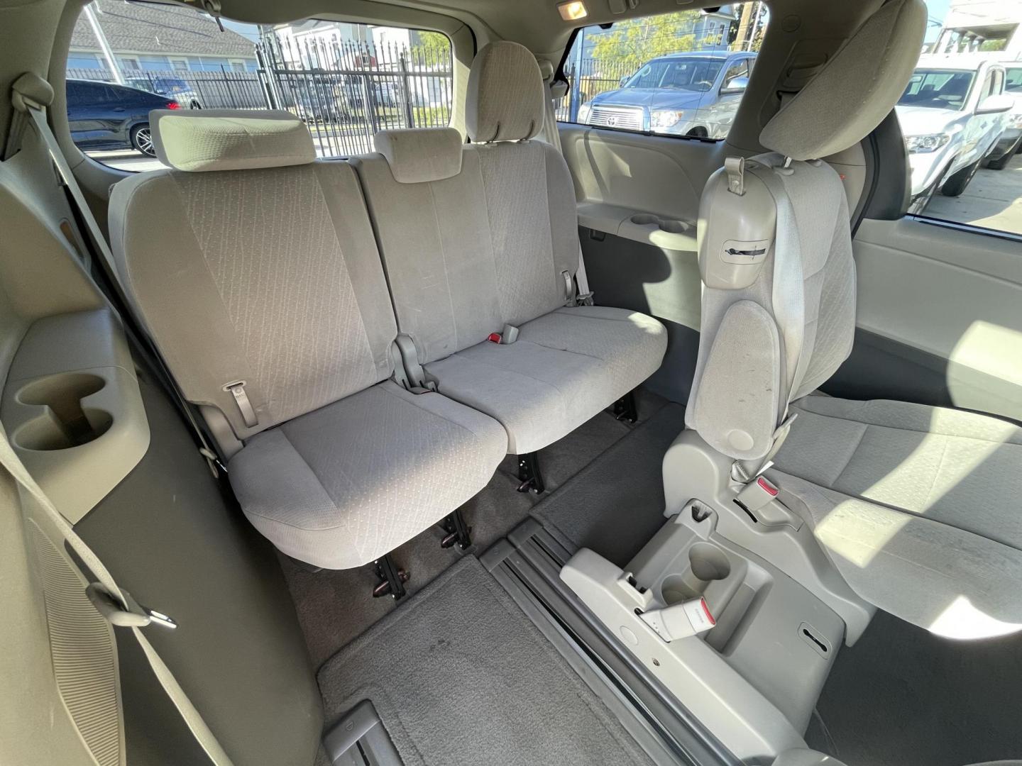 2017 Red /Silver Toyota Sienna LE 8-Passenger (5TDKZ3DC9HS) with an 3.5L V6 EFI DOHC 24V engine, 8A transmission, located at 1501 West 15th St., Houston, 77008, (713) 869-2925, 29.797941, -95.411789 - Photo#8
