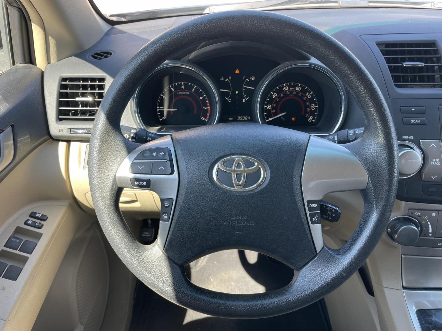 2011 Blue /Beige Toyota Highlander Base 2WD V6 (5TDZK3EH1BS) with an 3.5L V6 DOHC 24V engine, 5-Speed Automatic transmission, located at 1501 West 15th St., Houston, 77008, (713) 869-2925, 29.797941, -95.411789 - Photo#13