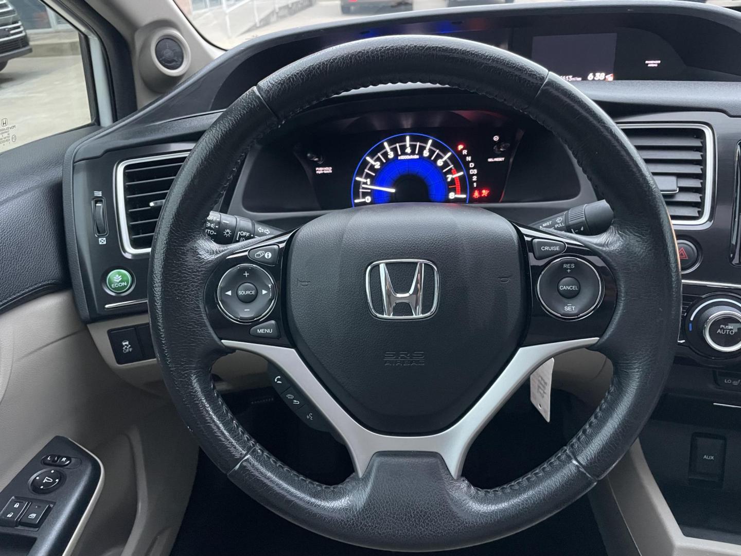 2013 White /Silver Honda Civic EX-L Sedan 5-Speed AT (19XFB2F99DE) with an 1.8L L4 SOHC 16V engine, 5-Speed Automatic transmission, located at 1501 West 15th St., Houston, 77008, (713) 869-2925, 29.797941, -95.411789 - Photo#14
