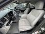 2017 Green /Silver Toyota Highlander SE FWD V6 (5TDKZRFH2HS) with an 3.5L V6 DOHC 24V engine, 6A transmission, located at 1501 West 15th St., Houston, 77008, (713) 869-2925, 29.797941, -95.411789 - Photo#9