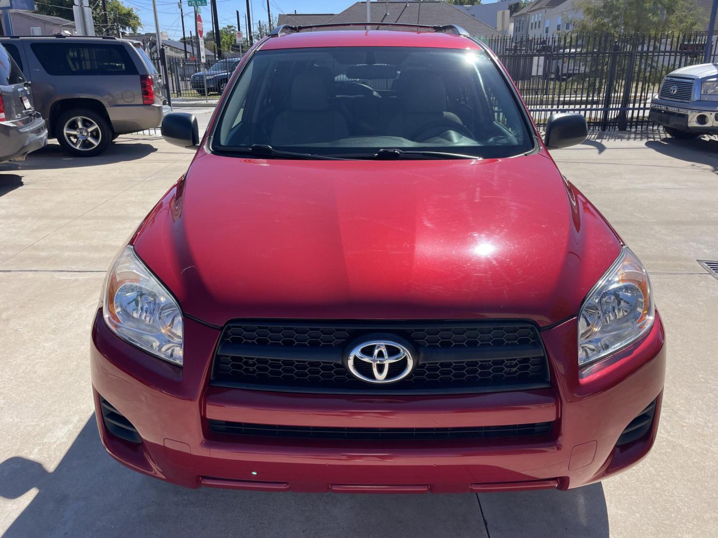 2011 Red /Silver Toyota RAV4 Base I4 2WD (2T3ZF4DV2BW) with an 2.4L L4 DOHC 16V engine, 4-Speed Automatic transmission, located at 1501 West 15th St., Houston, 77008, (713) 869-2925, 29.797941, -95.411789 - Photo#4