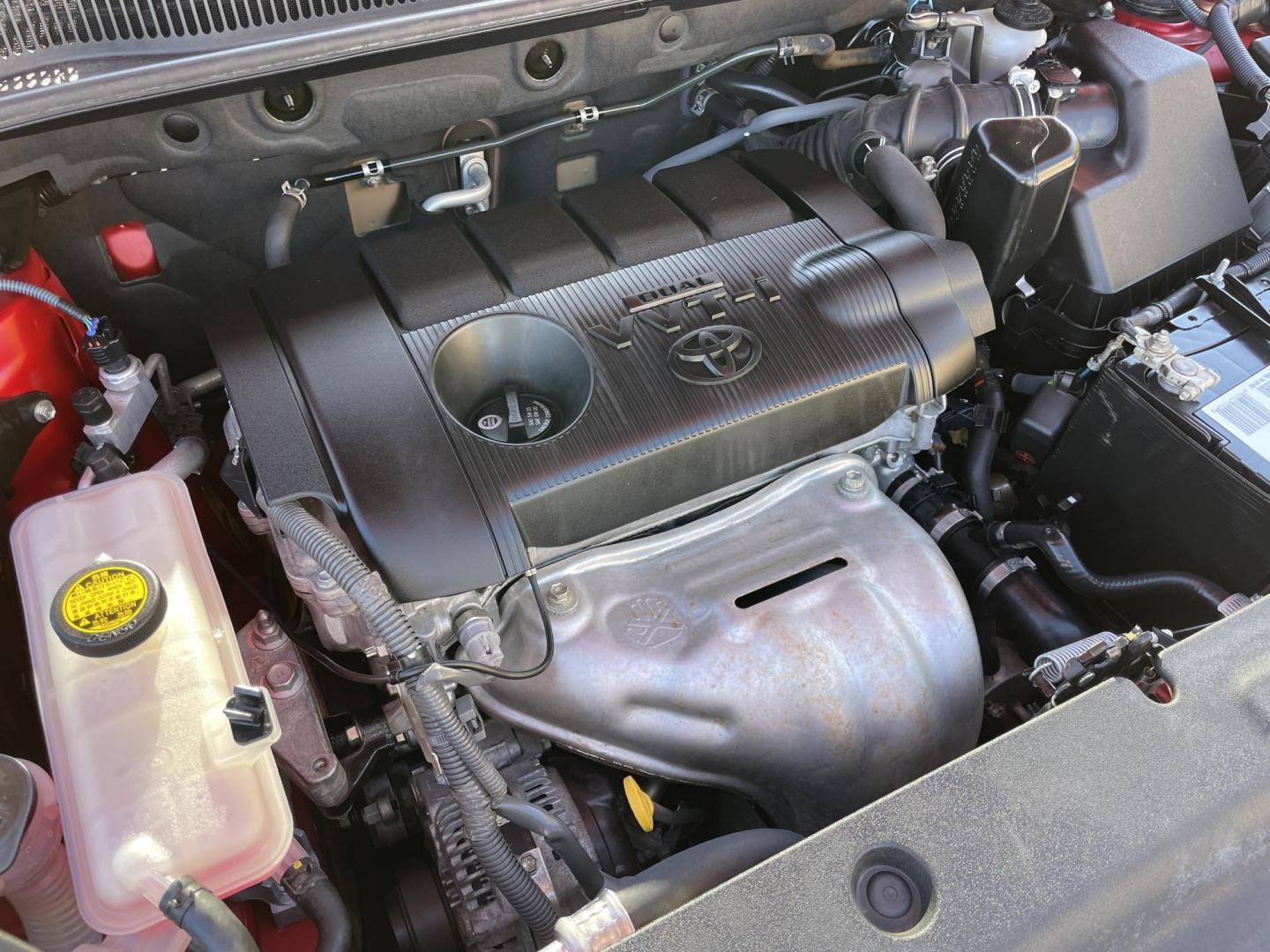 2011 Red /Silver Toyota RAV4 Base I4 2WD (2T3ZF4DV2BW) with an 2.4L L4 DOHC 16V engine, 4-Speed Automatic transmission, located at 1501 West 15th St., Houston, 77008, (713) 869-2925, 29.797941, -95.411789 - Photo#8