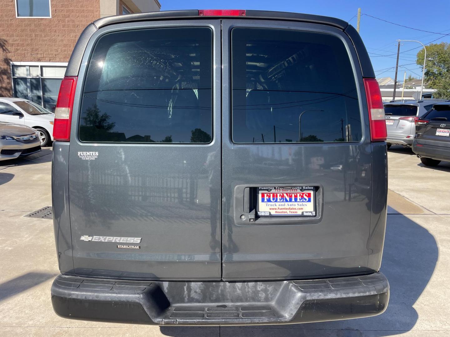 2014 Gray /Silver Chevrolet Express 3500 Cargo Extended (1GCZGUFG0E1) with an 6.0L V8 OHV 16V FFV engine, 6-Speed Automatic transmission, located at 1501 West 15th St., Houston, 77008, (713) 869-2925, 29.797941, -95.411789 - Photo#5