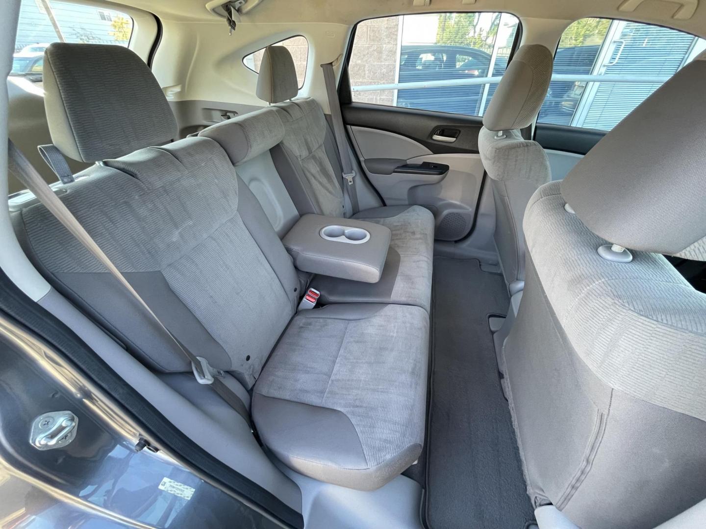 2014 Gray /Silver Honda CR-V LX 4WD 5-Speed AT (2HKRM4H38EH) with an 2.4L L4 DOHC 16V engine, 5-Speed Automatic transmission, located at 1501 West 15th St., Houston, 77008, (713) 869-2925, 29.797941, -95.411789 - Photo#11