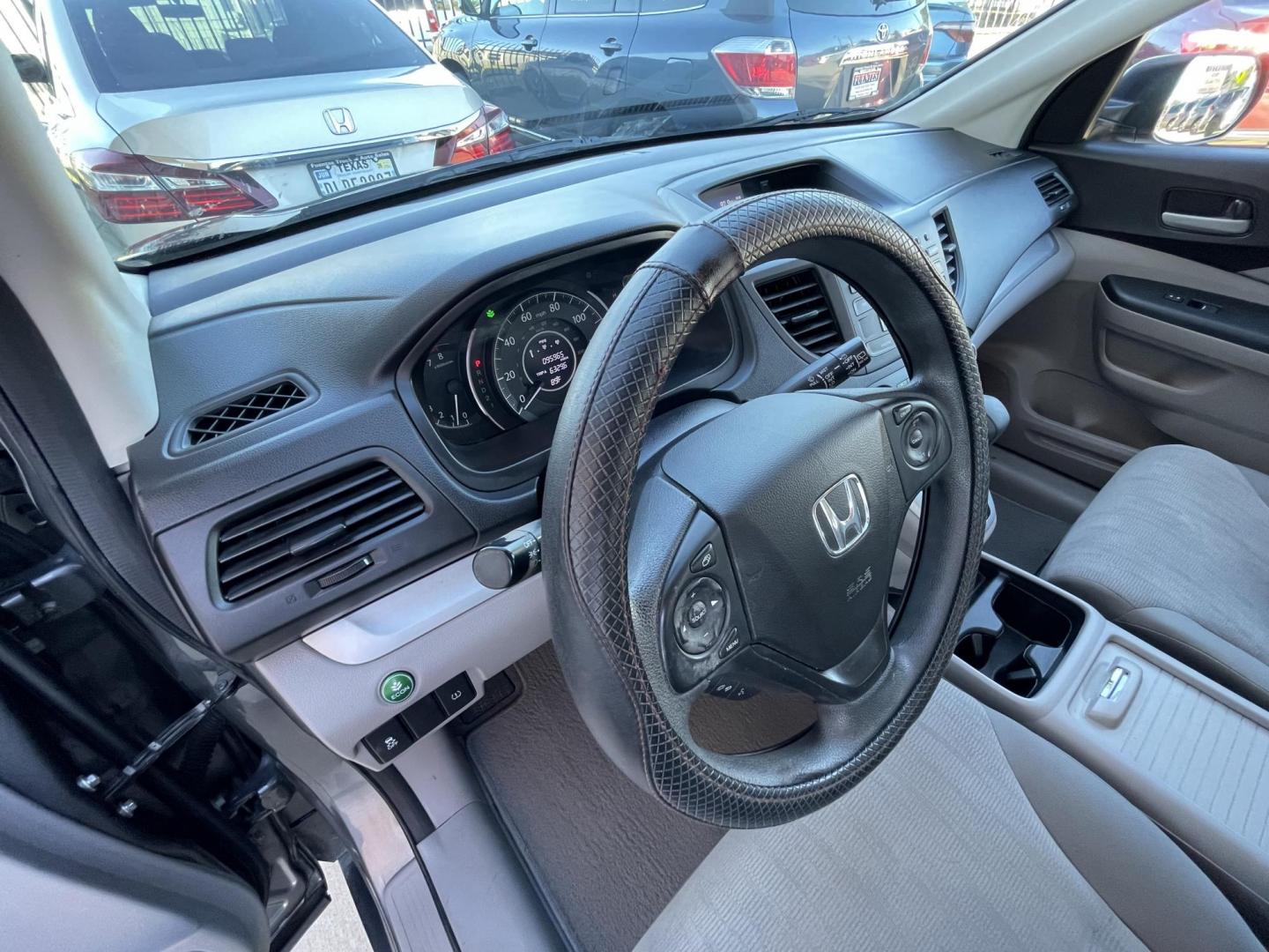 2014 Gray /Silver Honda CR-V LX 4WD 5-Speed AT (2HKRM4H38EH) with an 2.4L L4 DOHC 16V engine, 5-Speed Automatic transmission, located at 1501 West 15th St., Houston, 77008, (713) 869-2925, 29.797941, -95.411789 - Photo#19