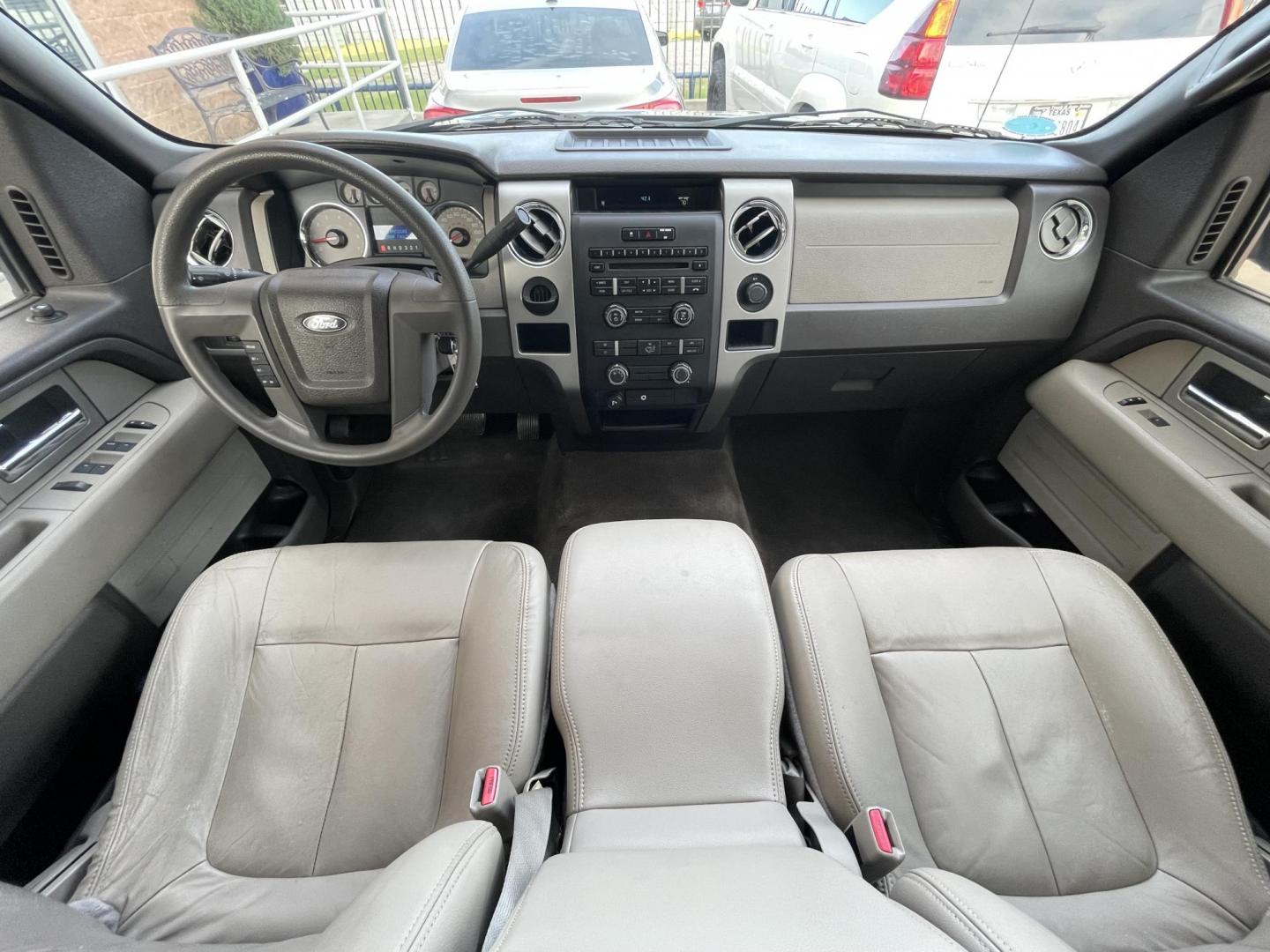 2010 Gray /Silver Ford F-150 Lariat SuperCrew 5.5-ft. Bed 2WD (1FTEW1C86AF) with an 4.6L V8 SOHC 24V engine, 4-Speed Automatic transmission, located at 1501 West 15th St., Houston, 77008, (713) 869-2925, 29.797941, -95.411789 - Photo#14