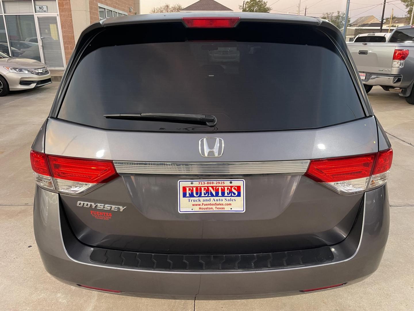2016 Gray /Silver Honda Odyssey LX (5FNRL5H23GB) with an 3.5L V6 SOHC 24V engine, 6A transmission, located at 1501 West 15th St., Houston, 77008, (713) 869-2925, 29.797941, -95.411789 - Photo#5