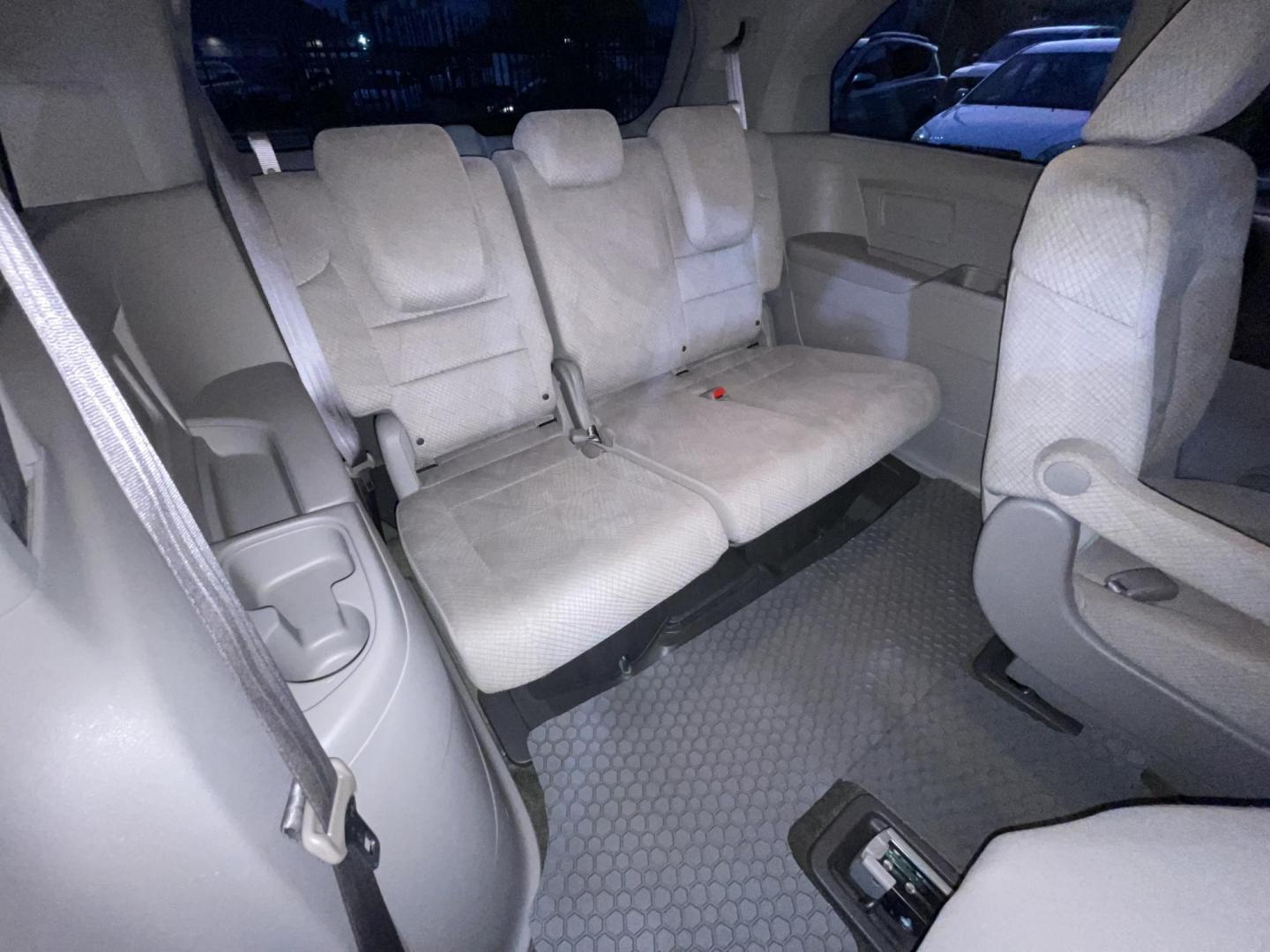 2016 Gray /Silver Honda Odyssey LX (5FNRL5H23GB) with an 3.5L V6 SOHC 24V engine, 6A transmission, located at 1501 West 15th St., Houston, 77008, (713) 869-2925, 29.797941, -95.411789 - Photo#11