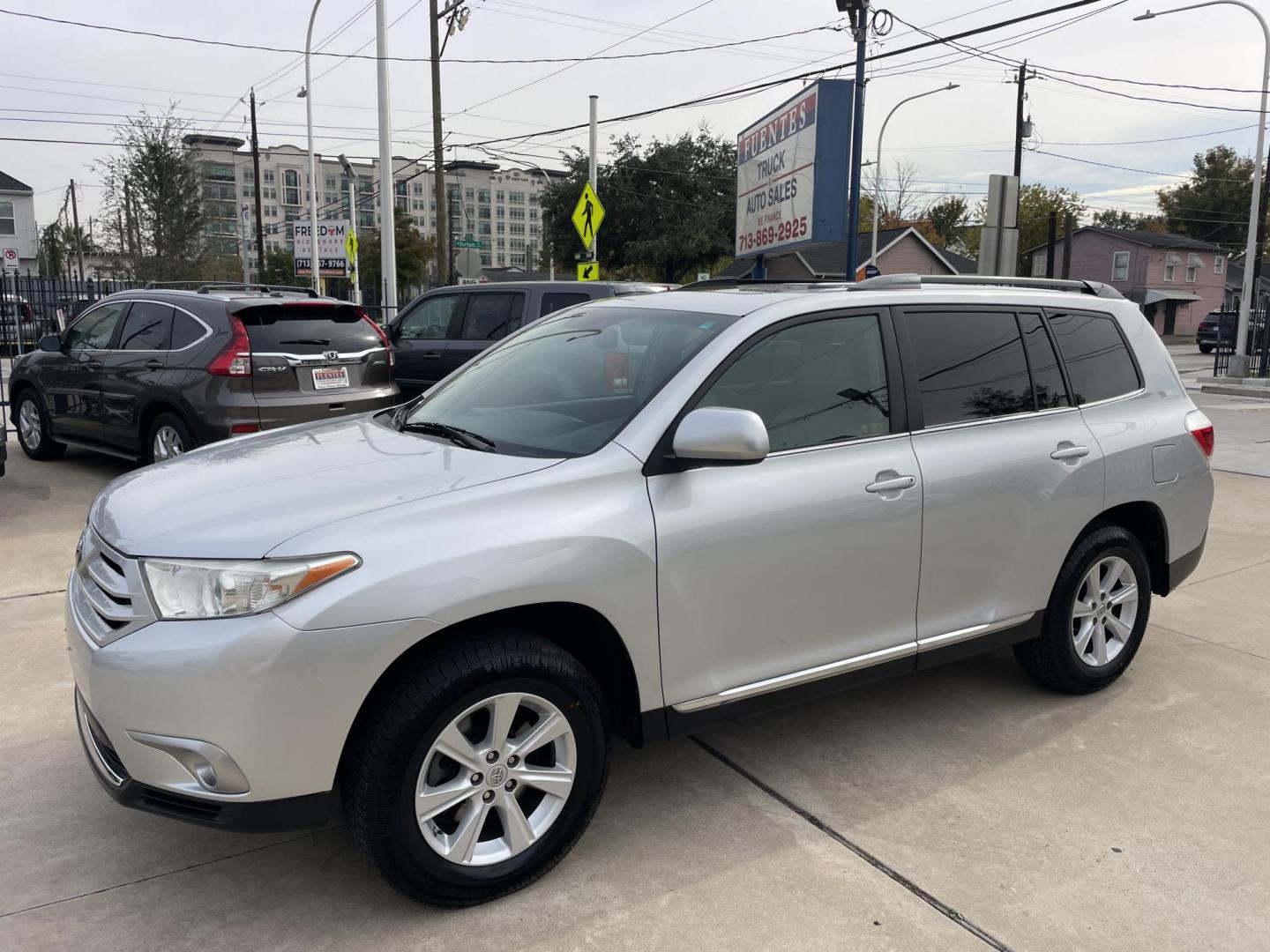 2011 Silver /Silver Toyota Highlander Base 2WD V6 (5TDZK3EH4BS) with an 3.5L V6 DOHC 24V engine, 5-Speed Automatic transmission, located at 1501 West 15th St., Houston, 77008, (713) 869-2925, 29.797941, -95.411789 - Photo#0