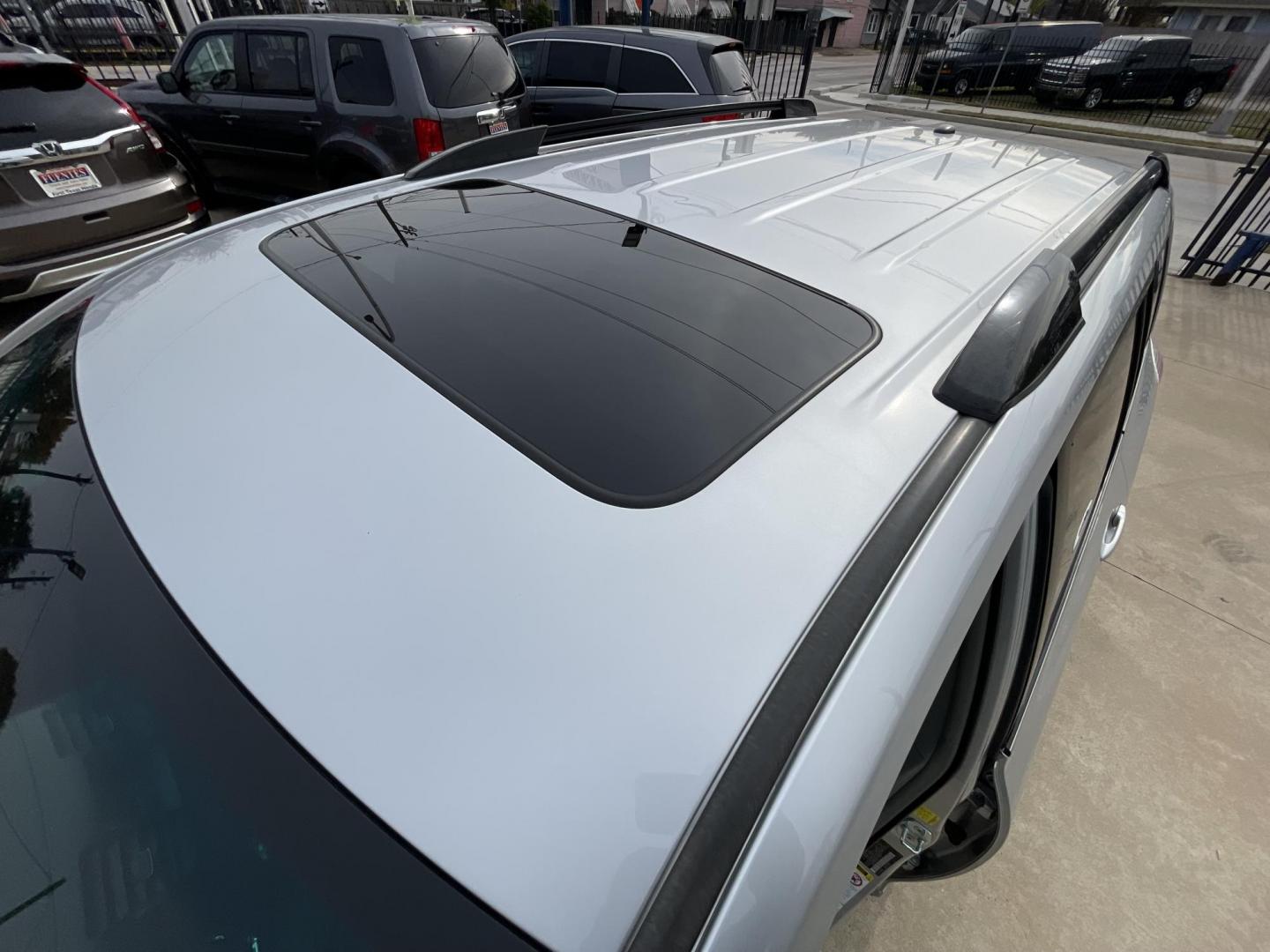 2011 Silver /Silver Toyota Highlander Base 2WD V6 (5TDZK3EH4BS) with an 3.5L V6 DOHC 24V engine, 5-Speed Automatic transmission, located at 1501 West 15th St., Houston, 77008, (713) 869-2925, 29.797941, -95.411789 - Photo#6