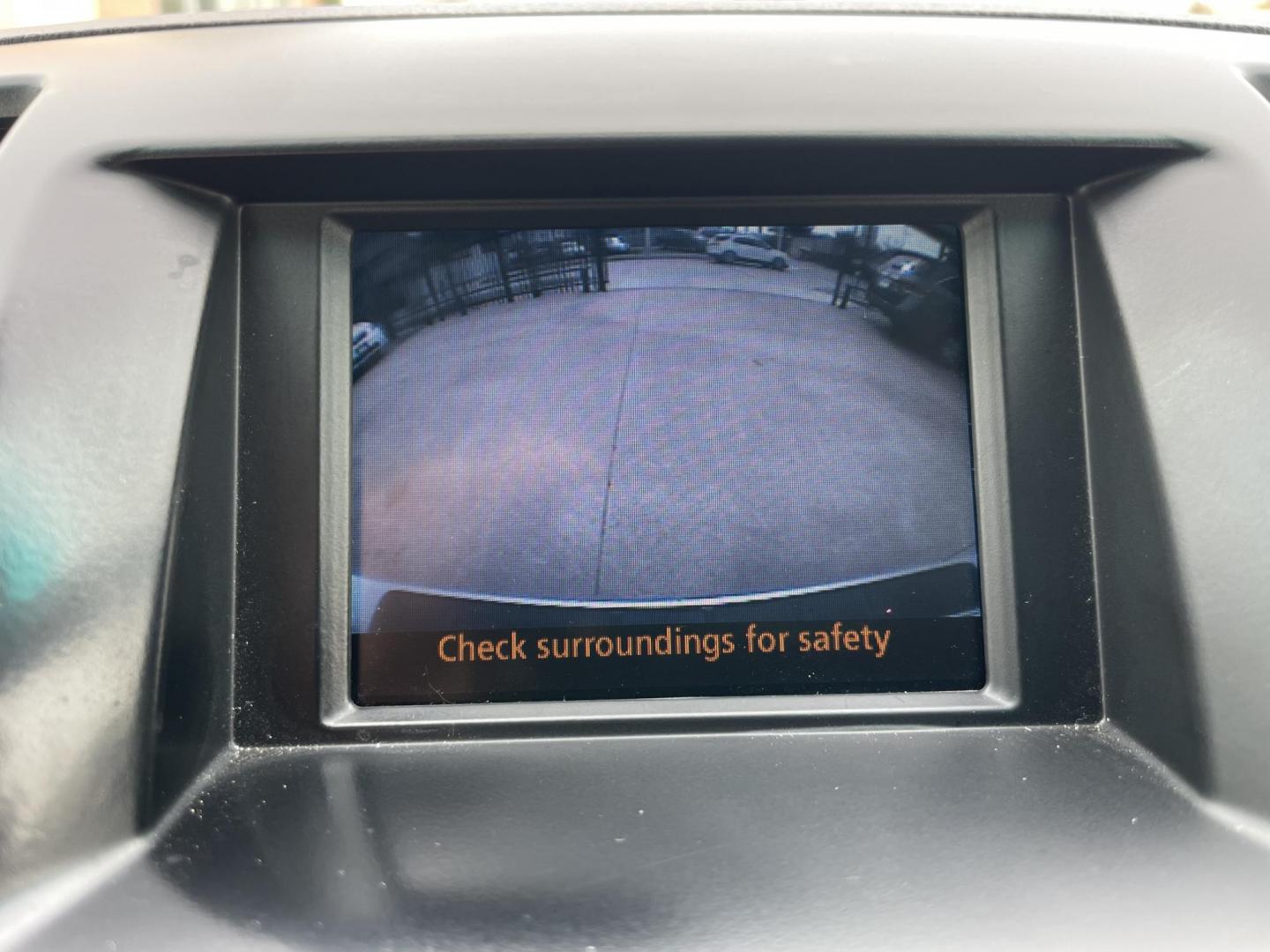 2011 Silver /Silver Toyota Highlander Base 2WD V6 (5TDZK3EH4BS) with an 3.5L V6 DOHC 24V engine, 5-Speed Automatic transmission, located at 1501 West 15th St., Houston, 77008, (713) 869-2925, 29.797941, -95.411789 - Photo#24