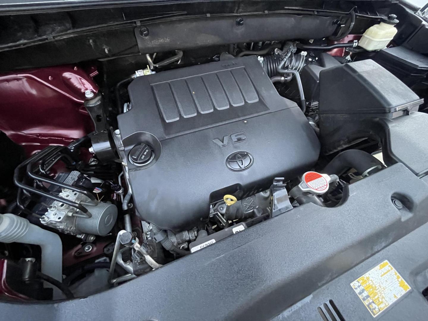 2015 Burgundy /Black Toyota Highlander Limited FWD V6 (5TDYKRFH9FS) with an 3.5L V6 DOHC 24V engine, 6-Speed Automatic transmission, located at 1501 West 15th St., Houston, 77008, (713) 869-2925, 29.797941, -95.411789 - Photo#7