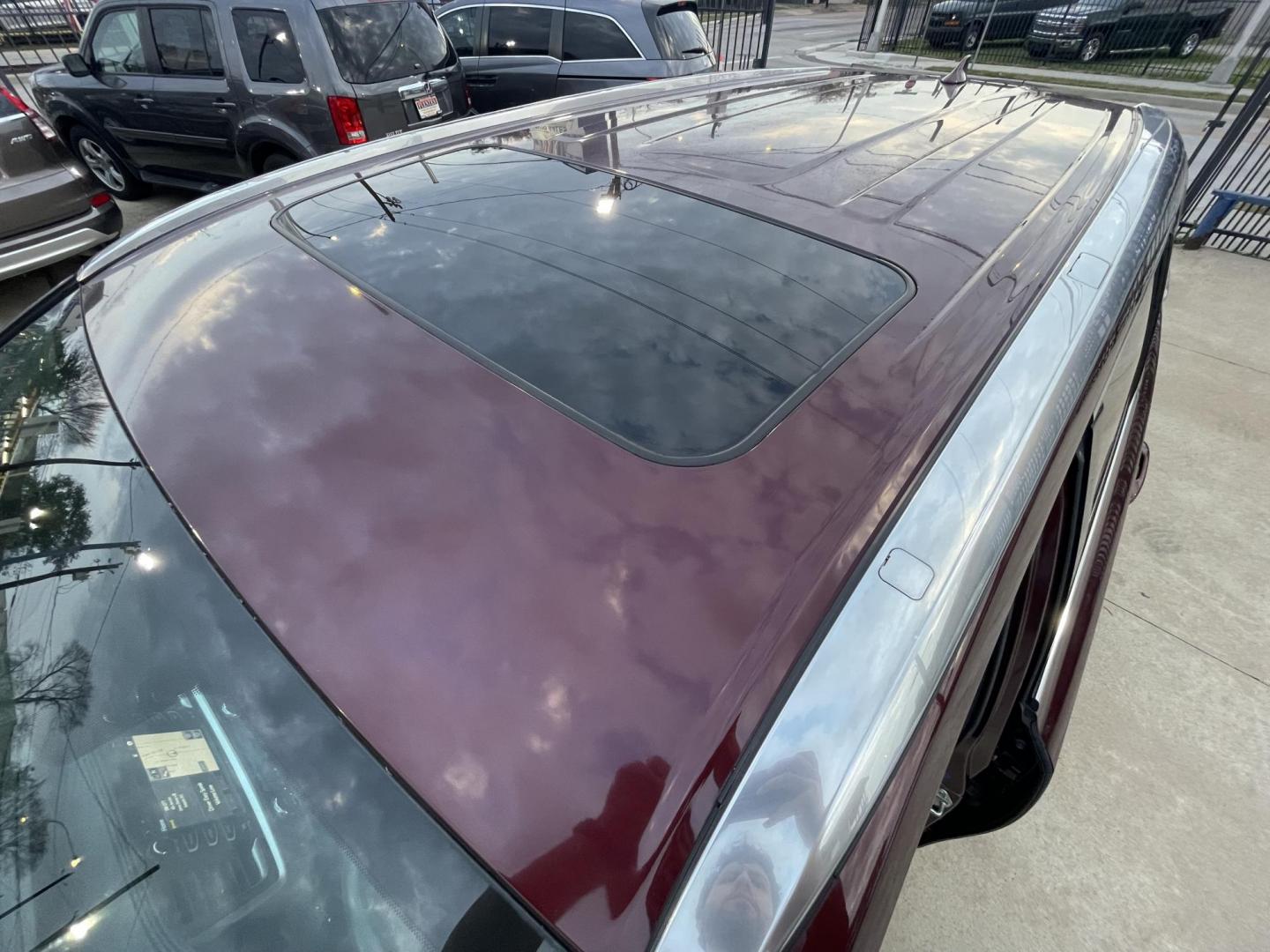 2015 Burgundy /Black Toyota Highlander Limited FWD V6 (5TDYKRFH9FS) with an 3.5L V6 DOHC 24V engine, 6-Speed Automatic transmission, located at 1501 West 15th St., Houston, 77008, (713) 869-2925, 29.797941, -95.411789 - Photo#8