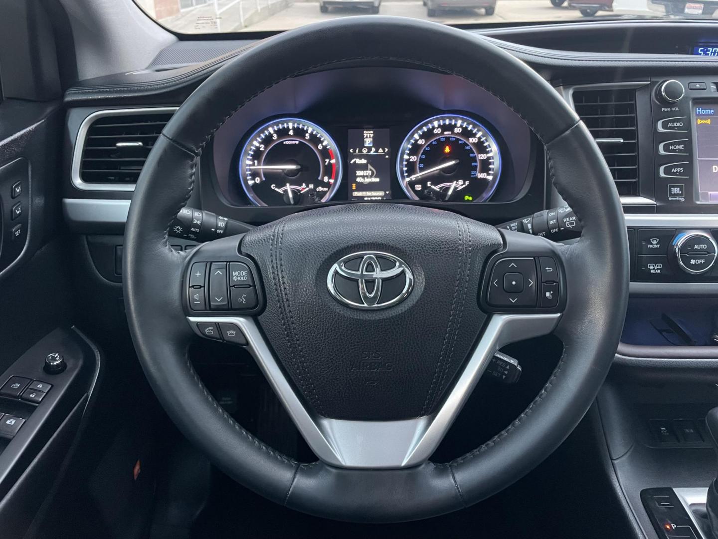 2015 Burgundy /Black Toyota Highlander Limited FWD V6 (5TDYKRFH9FS) with an 3.5L V6 DOHC 24V engine, 6-Speed Automatic transmission, located at 1501 West 15th St., Houston, 77008, (713) 869-2925, 29.797941, -95.411789 - Photo#20