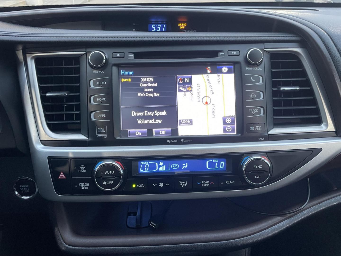 2015 Burgundy /Black Toyota Highlander Limited FWD V6 (5TDYKRFH9FS) with an 3.5L V6 DOHC 24V engine, 6-Speed Automatic transmission, located at 1501 West 15th St., Houston, 77008, (713) 869-2925, 29.797941, -95.411789 - Photo#23