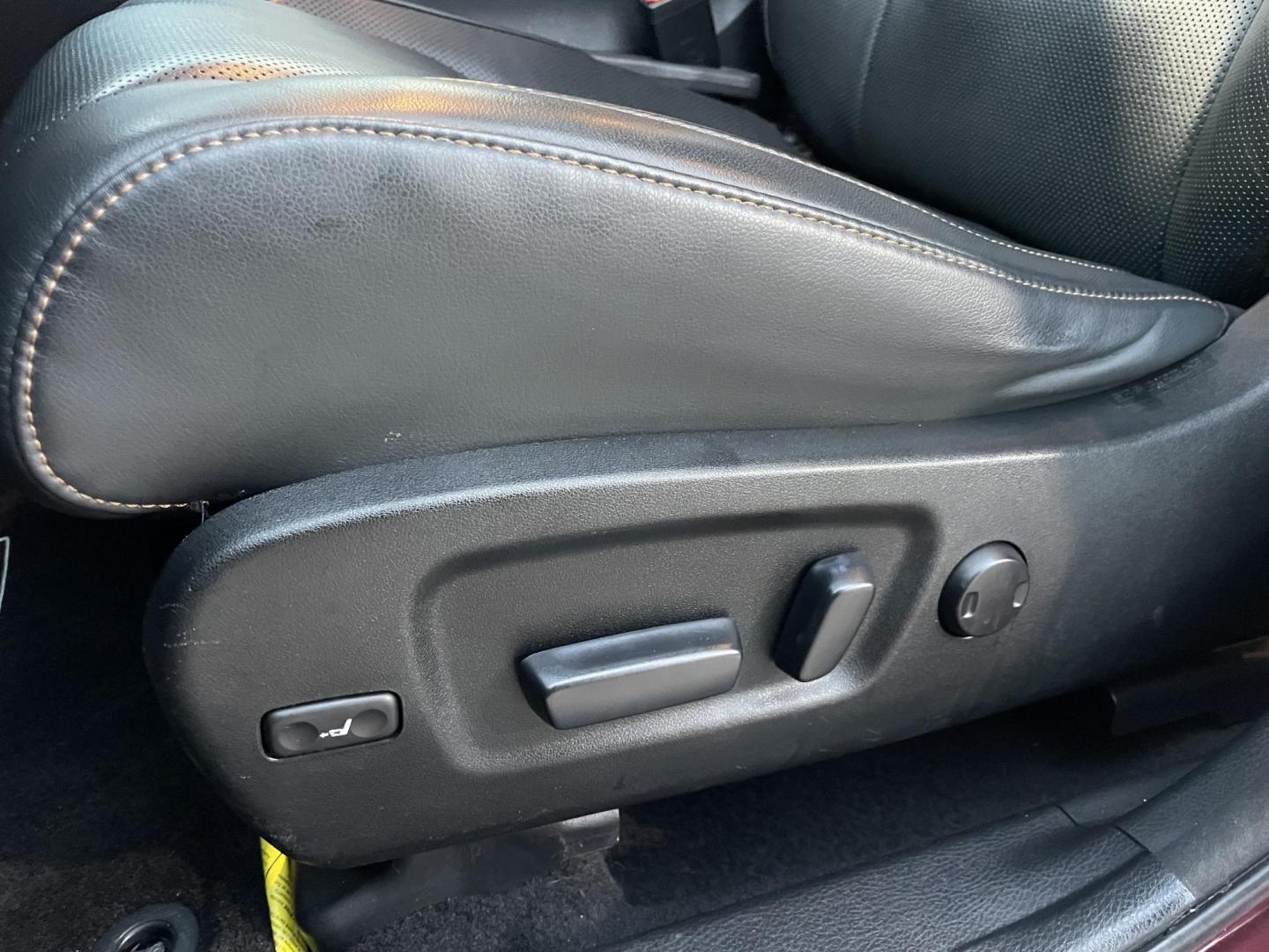 2015 Burgundy /Black Toyota Highlander Limited FWD V6 (5TDYKRFH9FS) with an 3.5L V6 DOHC 24V engine, 6-Speed Automatic transmission, located at 1501 West 15th St., Houston, 77008, (713) 869-2925, 29.797941, -95.411789 - Photo#29