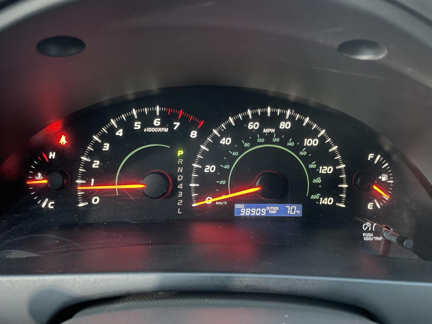 2009 Green /Beige Toyota Camry CE 5-Spd AT (4T4BE46K99R) with an 2.4L L4 DOHC 16V engine, 5-Speed Automatic Overdrive transmission, located at 1501 West 15th St., Houston, 77008, (713) 869-2925, 29.797941, -95.411789 - Photo#14