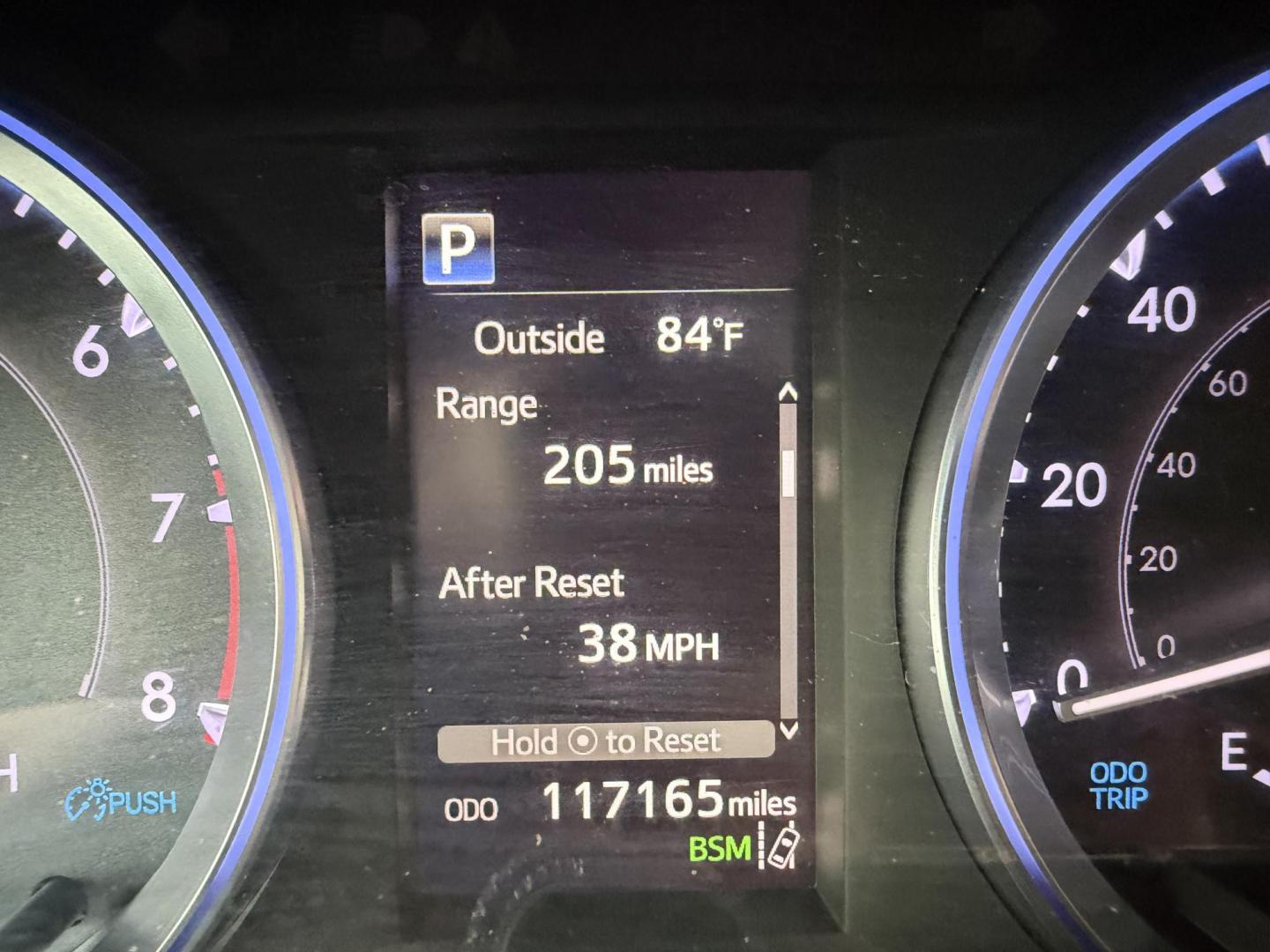 2019 Maroon /Tan Toyota Highlander XLE AWD V6 (5TDJZRFHXKS) with an 3.5L V6 DOHC 24V engine, 6A transmission, located at 1501 West 15th St., Houston, 77008, (713) 869-2925, 29.797941, -95.411789 - Photo#10