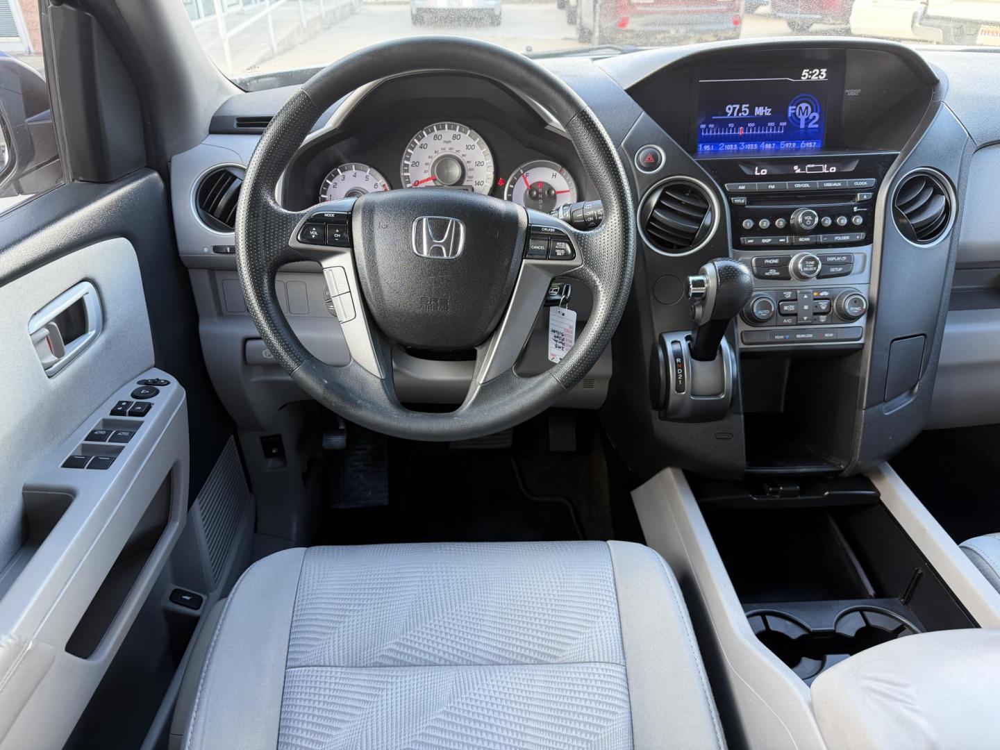 2015 Silver /Grey Honda Pilot LX 2WD (5FNYF3H25FB) with an 3.5L V6 SOHC 24V engine, 5-Speed Automatic transmission, located at 1501 West 15th St., Houston, 77008, (713) 869-2925, 29.797941, -95.411789 - Photo#8