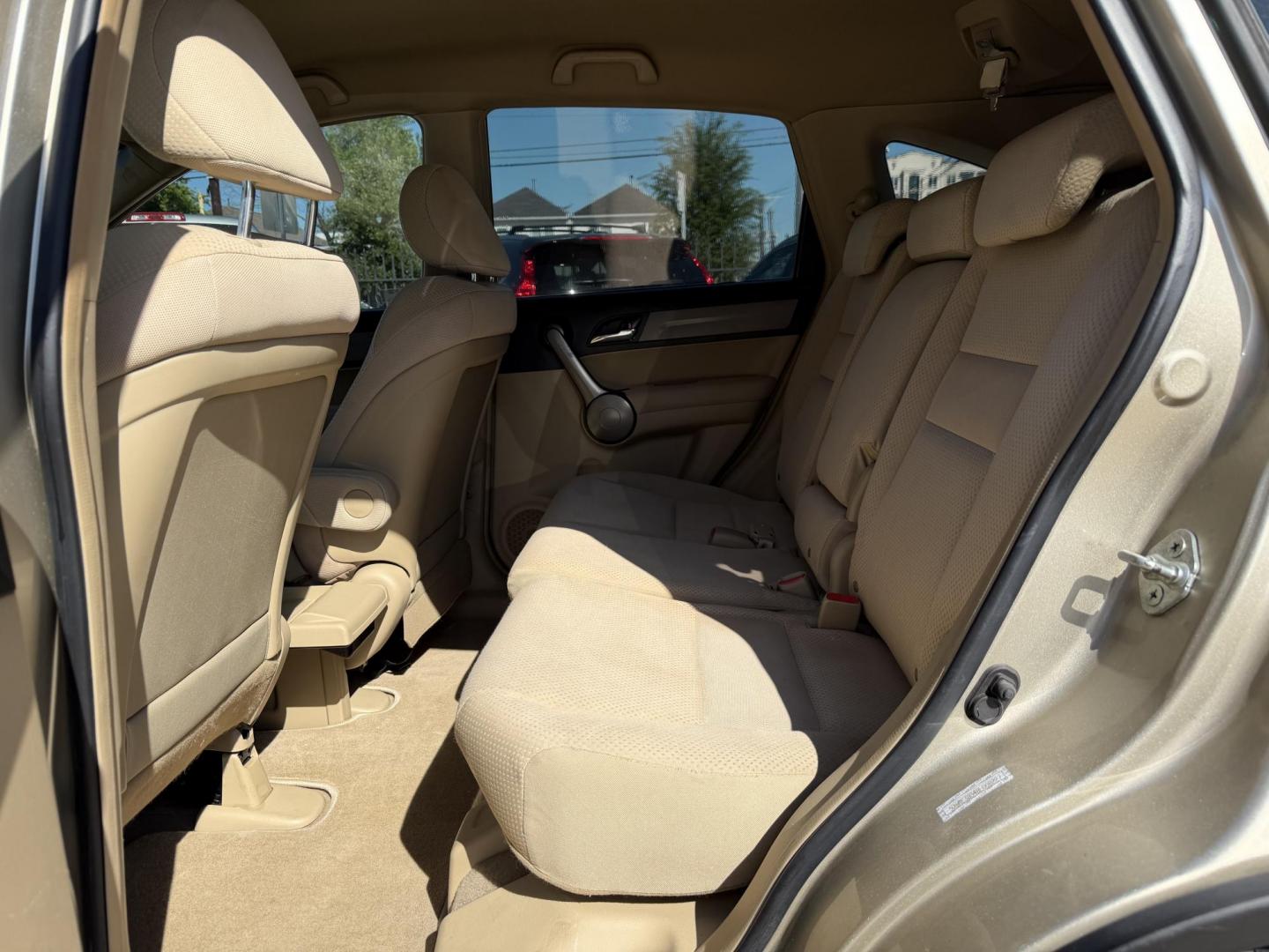 2008 Beige /Beige Honda CR-V LX 2WD AT (5J6RE38348L) with an 2.4L L4 DOHC 16V engine, 5-Speed Automatic Overdrive transmission, located at 1501 West 15th St., Houston, 77008, (713) 869-2925, 29.797941, -95.411789 - Photo#7