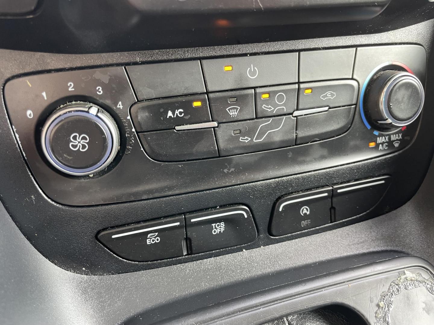 2021 White /Gray Ford Transit Connect Cargo Van XL LWB w/Rear 180 Degree Door (NM0LS7E20M1) with an 2.0L L4 DOHC 16V engine, 6A transmission, located at 1501 West 15th St., Houston, 77008, (713) 869-2925, 29.797941, -95.411789 - Photo#20