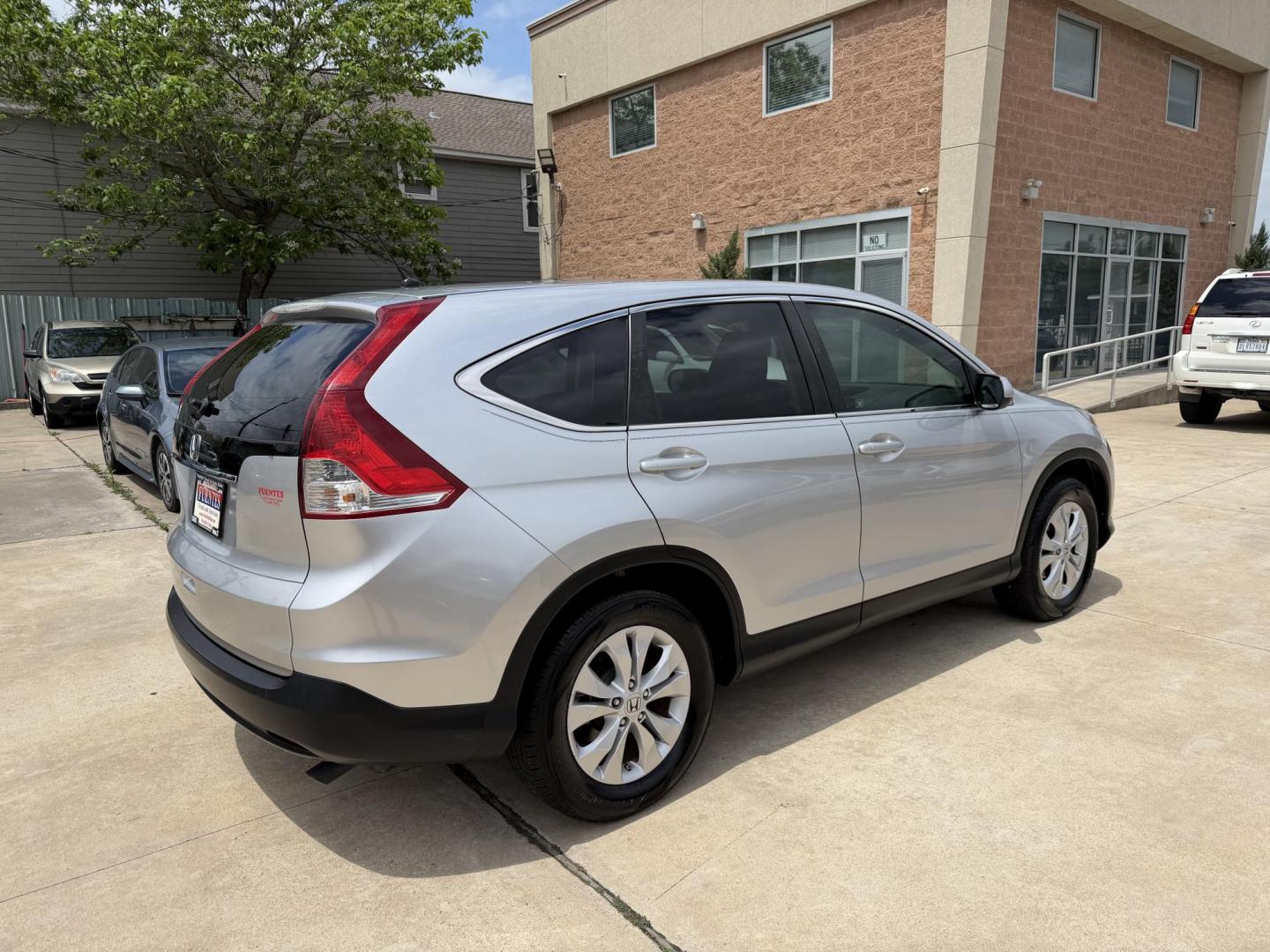 2012 Silver /Silver Honda CR-V EX 2WD 5-Speed AT (2HKRM3H59CH) with an 2.4L L4 DOHC 16V engine, 5-Speed Automatic transmission, located at 1501 West 15th St., Houston, 77008, (713) 869-2925, 29.797941, -95.411789 - Photo#2