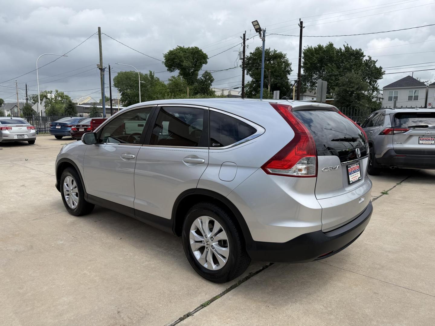 2012 Silver /Silver Honda CR-V EX 2WD 5-Speed AT (2HKRM3H59CH) with an 2.4L L4 DOHC 16V engine, 5-Speed Automatic transmission, located at 1501 West 15th St., Houston, 77008, (713) 869-2925, 29.797941, -95.411789 - Photo#3