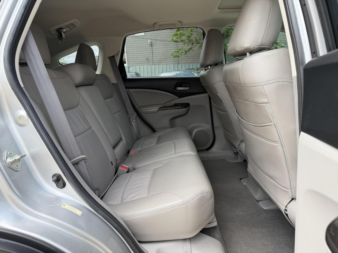 2012 Silver /Silver Honda CR-V EX 2WD 5-Speed AT (2HKRM3H59CH) with an 2.4L L4 DOHC 16V engine, 5-Speed Automatic transmission, located at 1501 West 15th St., Houston, 77008, (713) 869-2925, 29.797941, -95.411789 - Photo#6