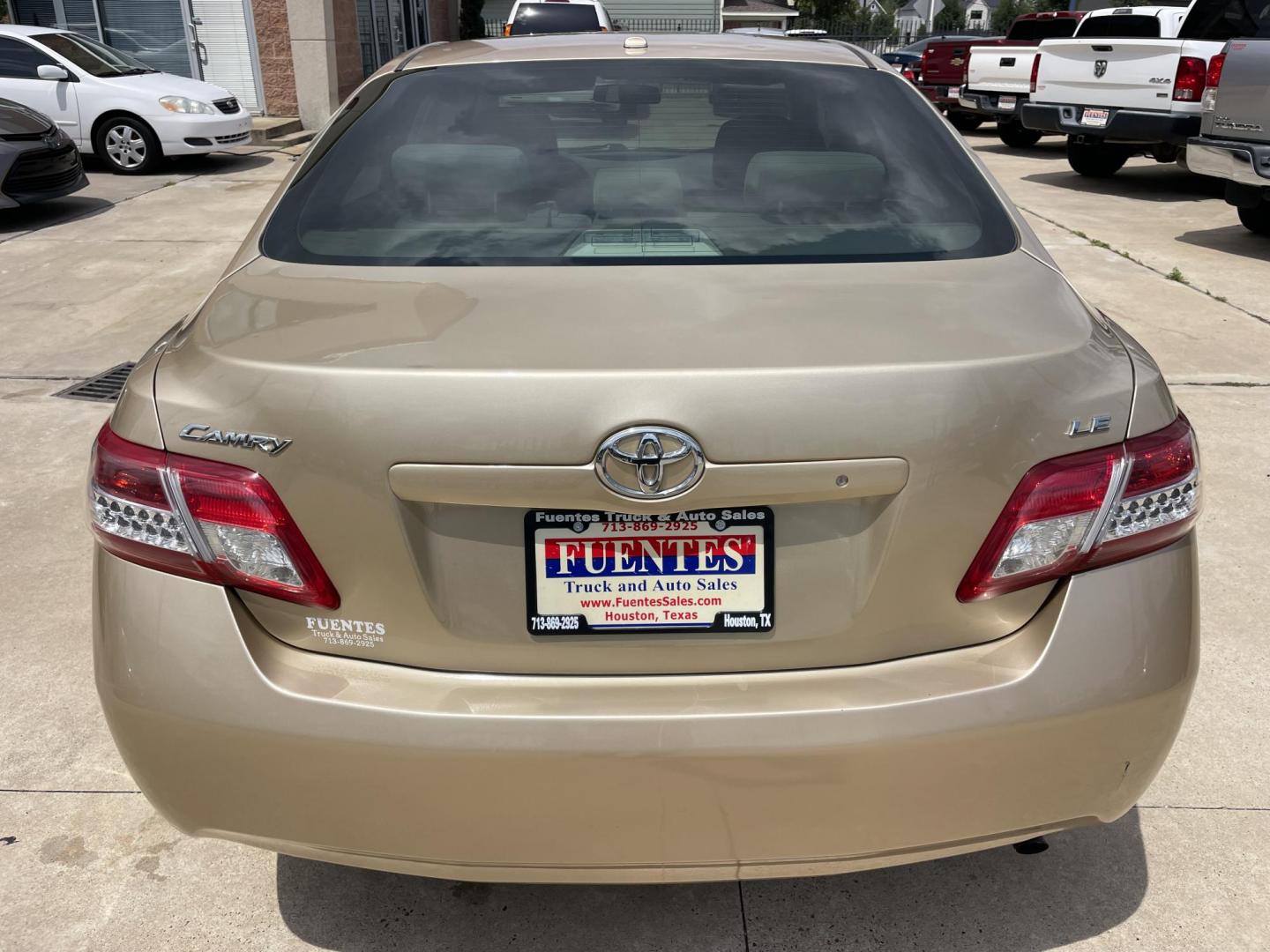 2011 Beige /Beige Toyota Camry LE 6-Spd AT (4T1BF3EK6BU) with an 2.5L L4 DOHC 16V engine, 6-Speed Automatic transmission, located at 1501 West 15th St., Houston, 77008, (713) 869-2925, 29.797941, -95.411789 - Photo#3