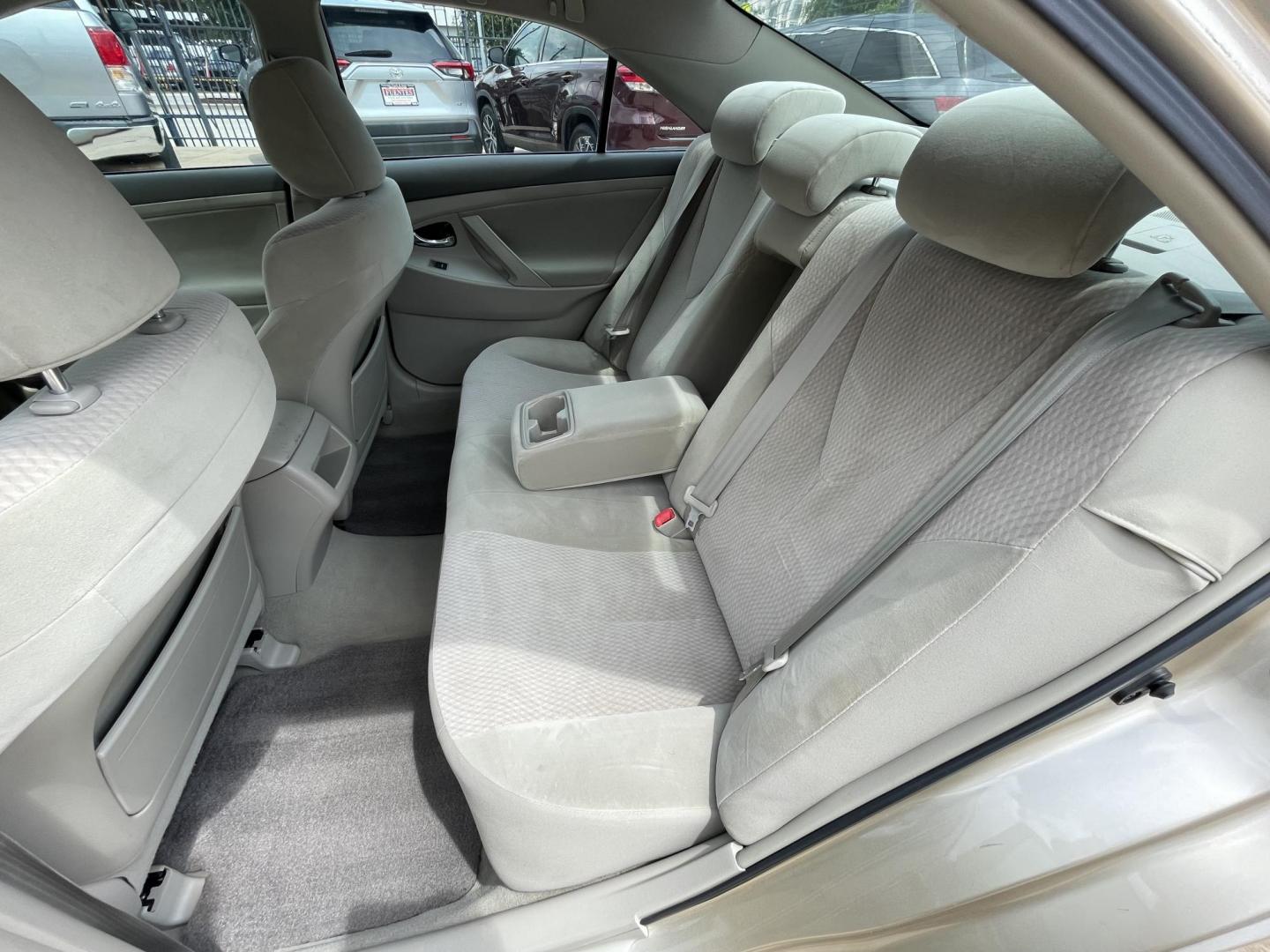 2011 Beige /Beige Toyota Camry LE 6-Spd AT (4T1BF3EK6BU) with an 2.5L L4 DOHC 16V engine, 6-Speed Automatic transmission, located at 1501 West 15th St., Houston, 77008, (713) 869-2925, 29.797941, -95.411789 - Photo#6