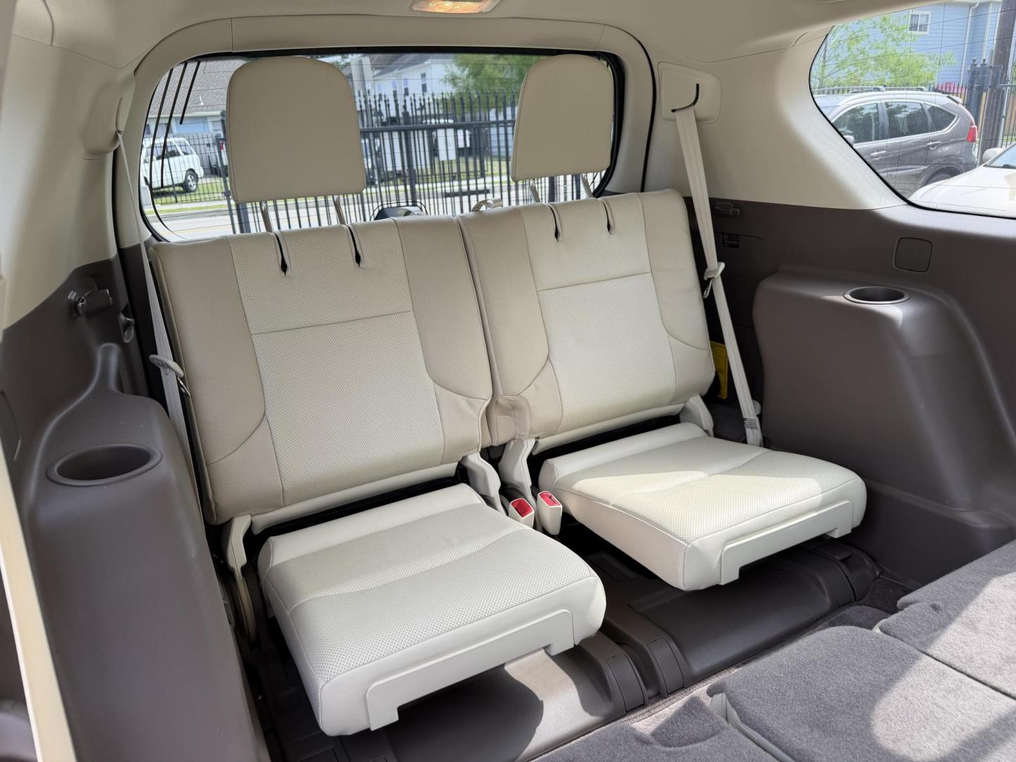 2015 Silver /Beige Lexus GX 460 Base (JTJBM7FX2F5) with an 4.6L V8 DOHC 32V engine, 6-Speed Automatic transmission, located at 1501 West 15th St., Houston, 77008, (713) 869-2925, 29.797941, -95.411789 - Photo#7