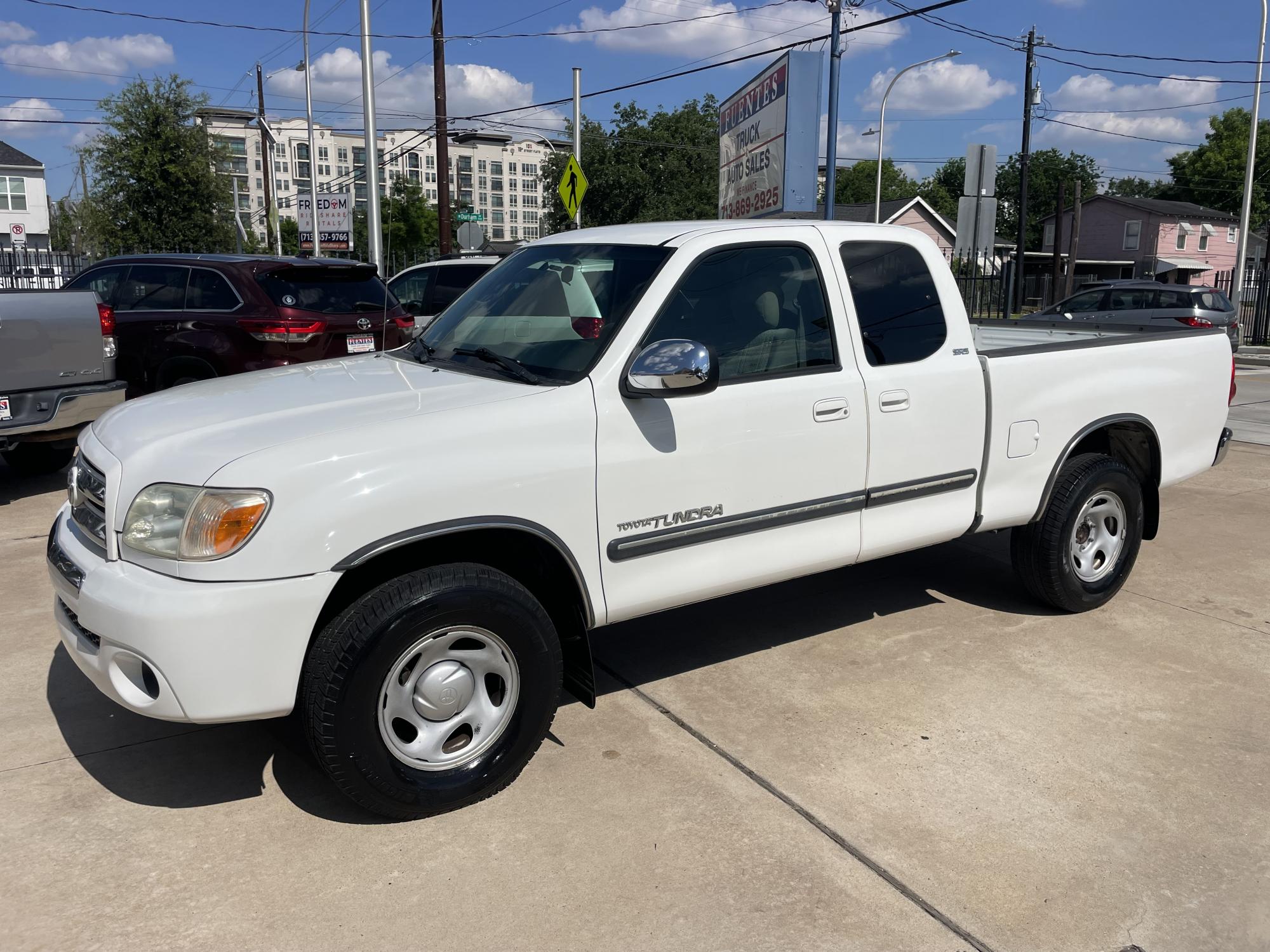 photo of 2005 Toyota Tundra SR5 Access Cab 2WD