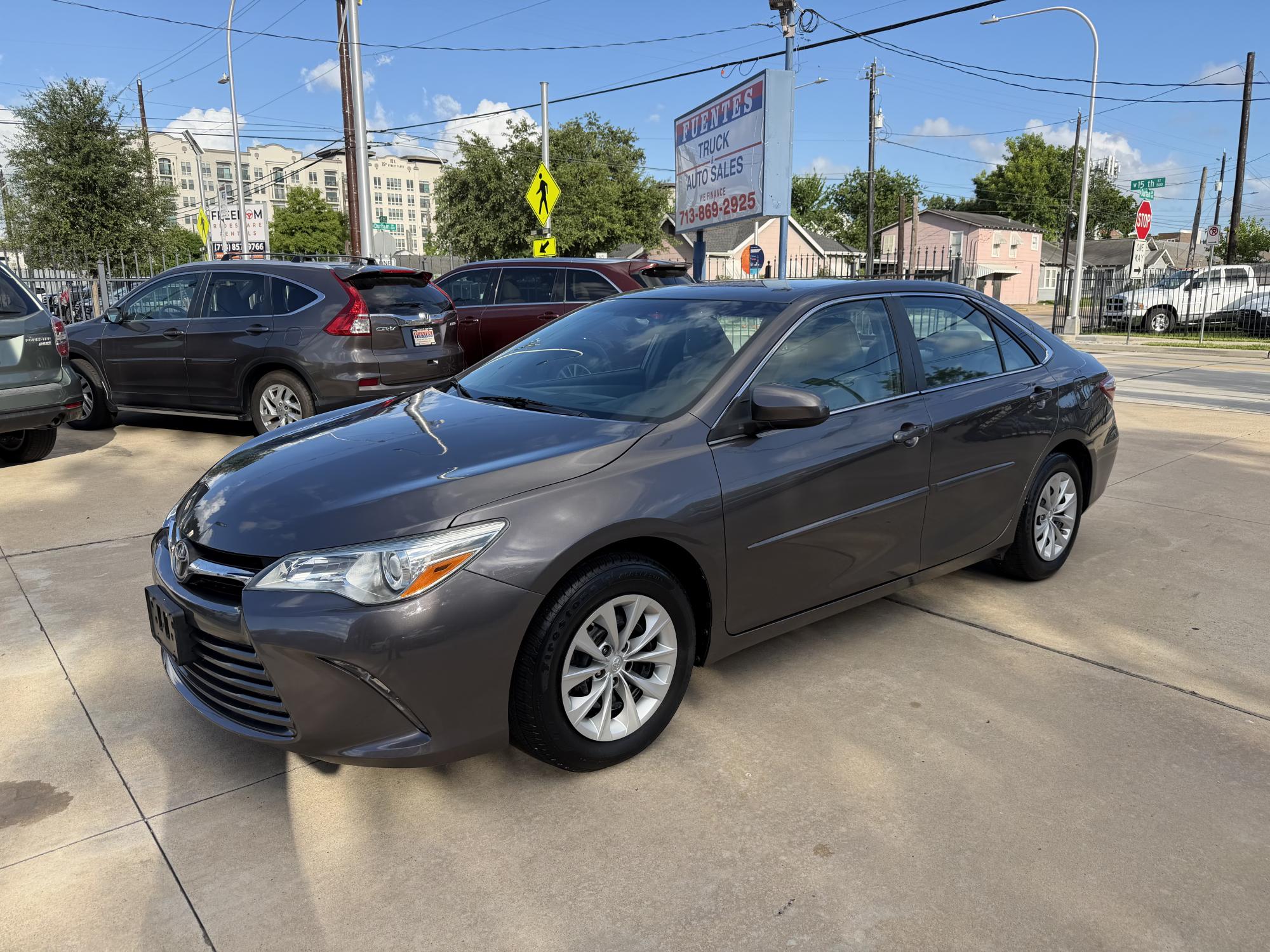 photo of 2015 Toyota Camry SE