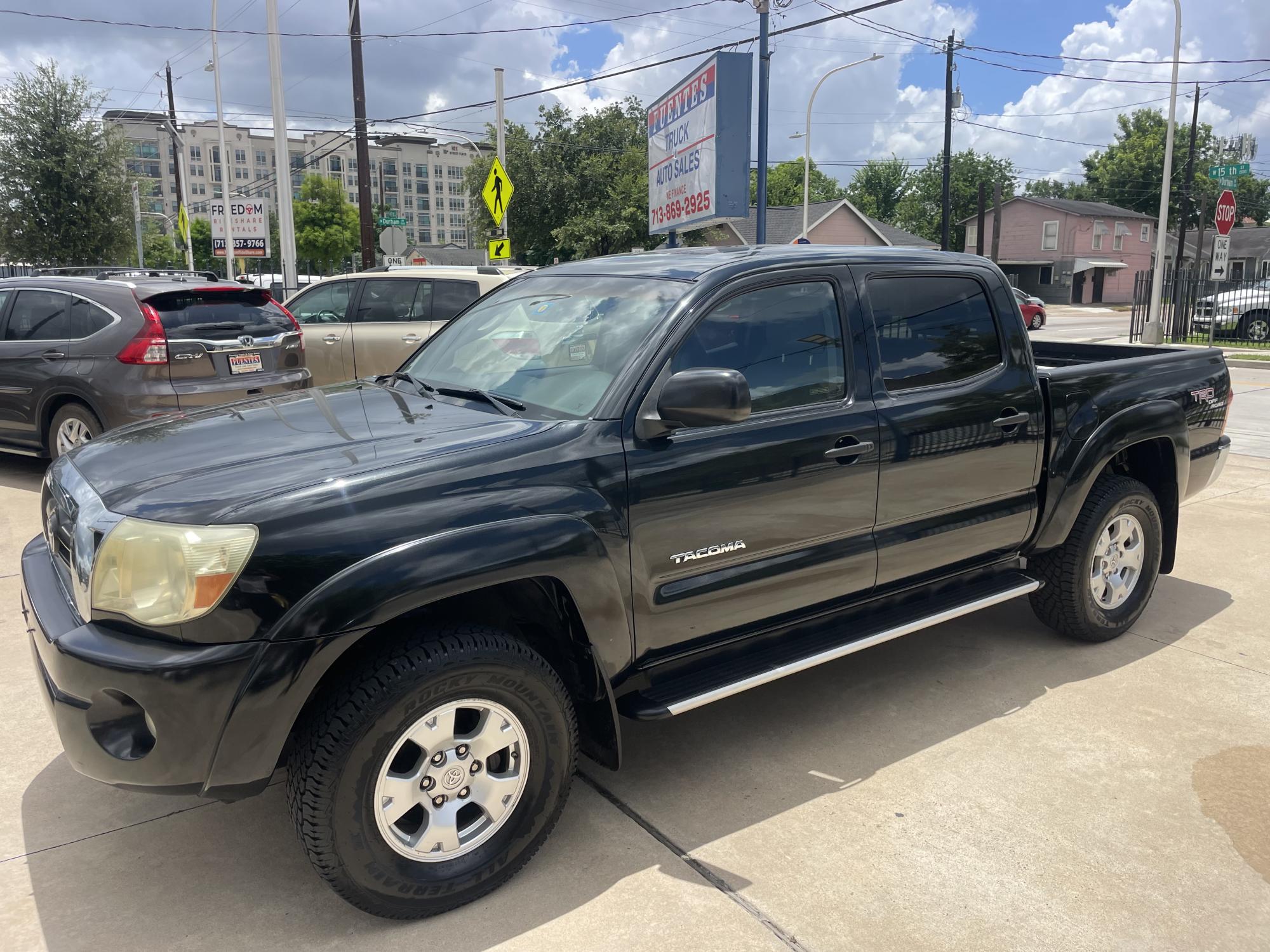 Black 2006 Toyota Tacoma PreRunner V6 4dr Double Cab SB Pickup Truck Rear-Wheel Drive 5-Speed Automatic Overdrive