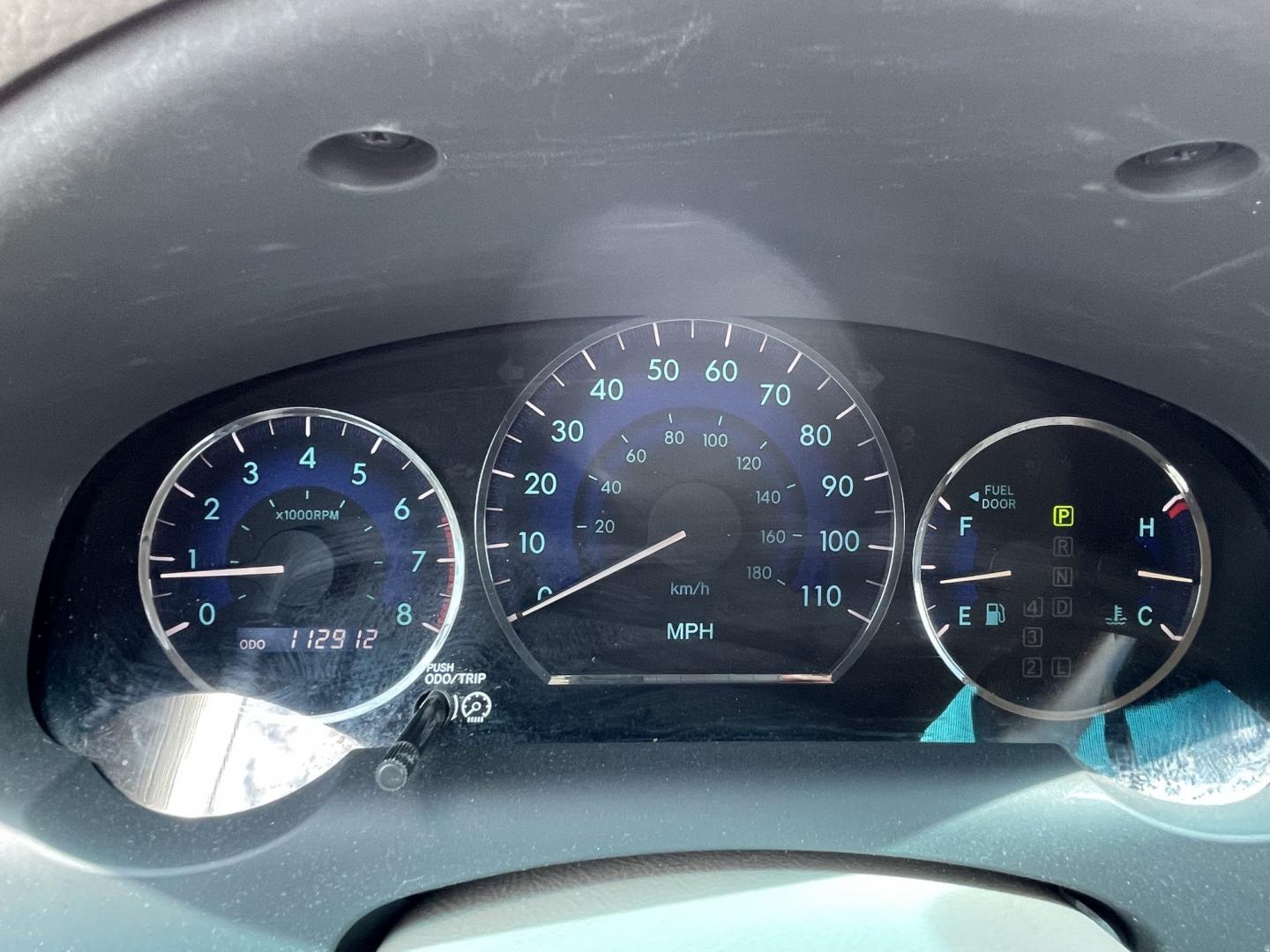 2008 White /Beige Toyota Sienna XLE FWD (5TDZK22C68S) with an 3.5L V6 EFI DOHC 24V engine, 5-Speed Automatic Overdrive transmission, located at 1501 West 15th St., Houston, 77008, (713) 869-2925, 29.797941, -95.411789- Photo#25
