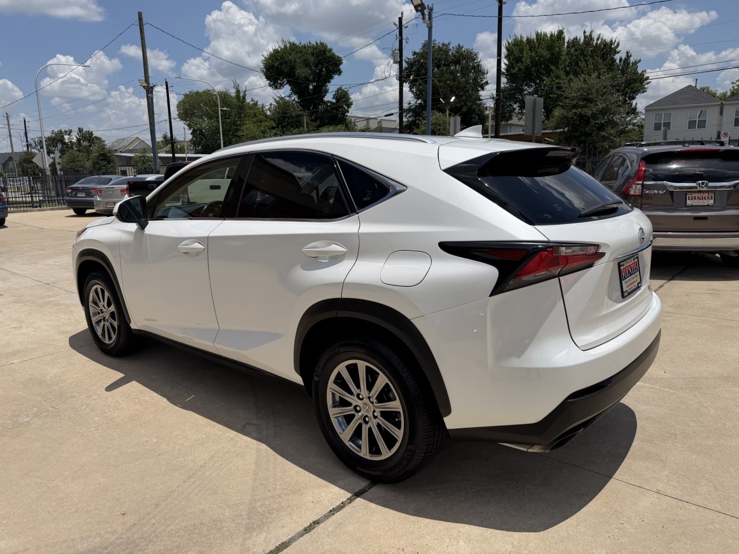 2017 White /Beige Lexus NX 200t NX 200t with an 2.0 engine, Automatic transmission, located at 1501 West 15th St., Houston, 77008, (713) 869-2925, 29.797941, -95.411789- Photo#5